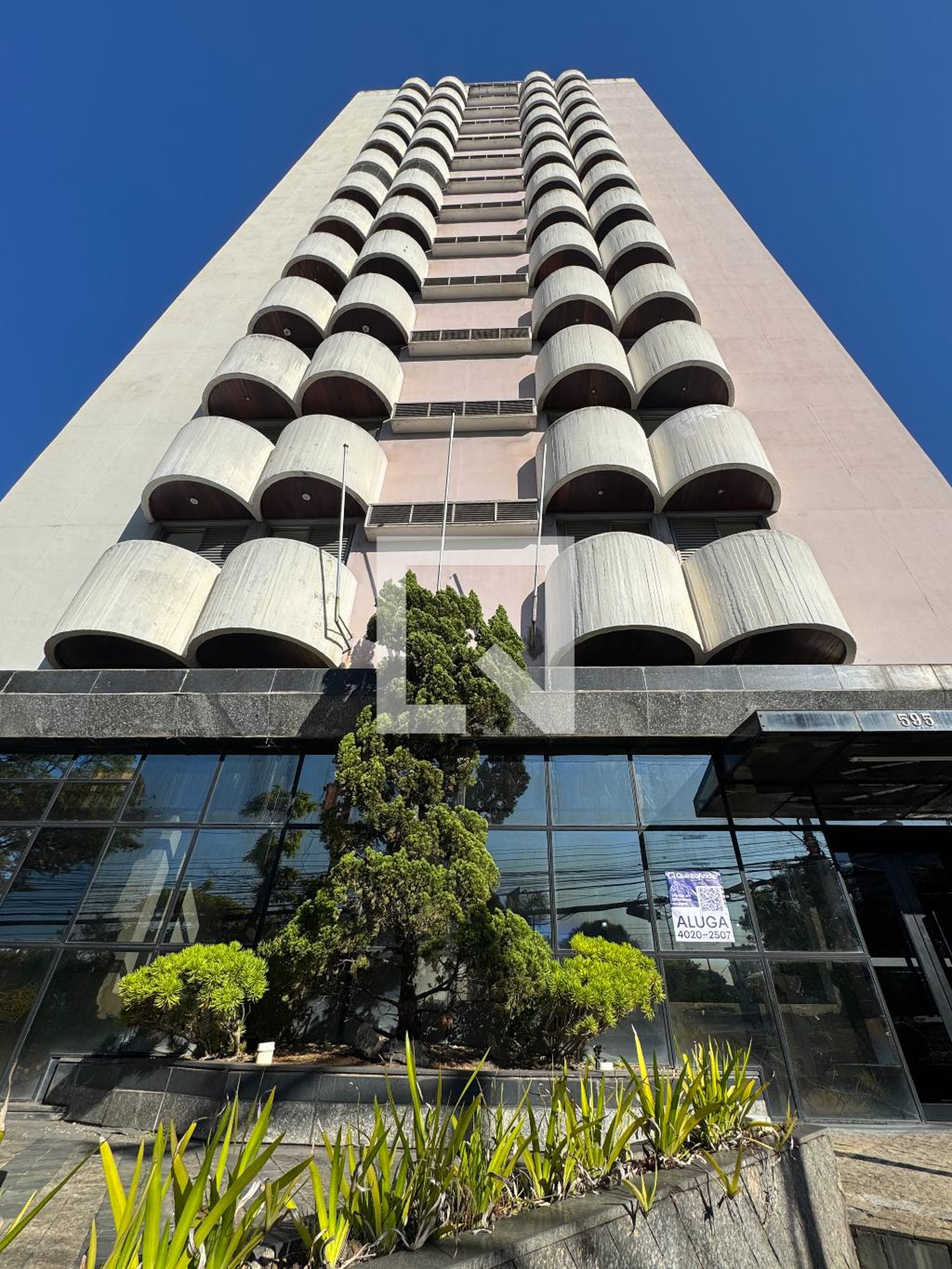 Fachada Condomínio Park Plaza