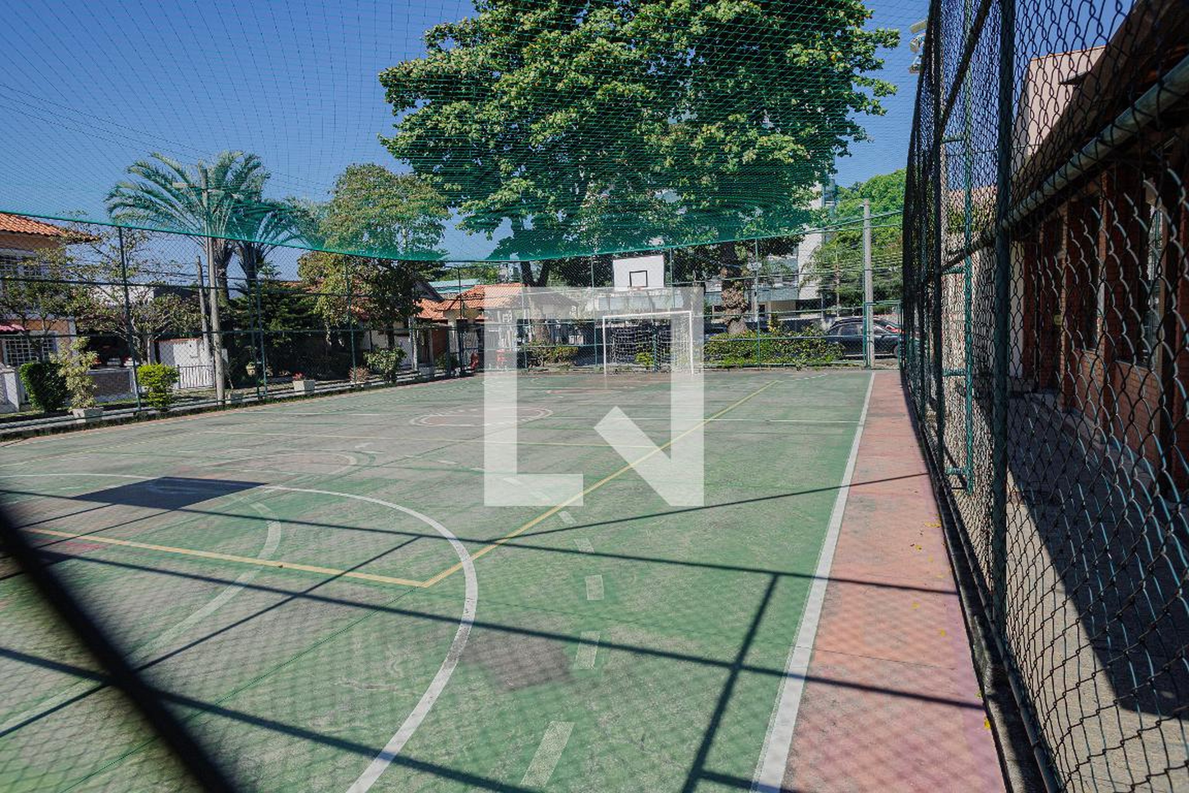 Quadra Esportiva Condomínio em Estrada do Campinho, 130
