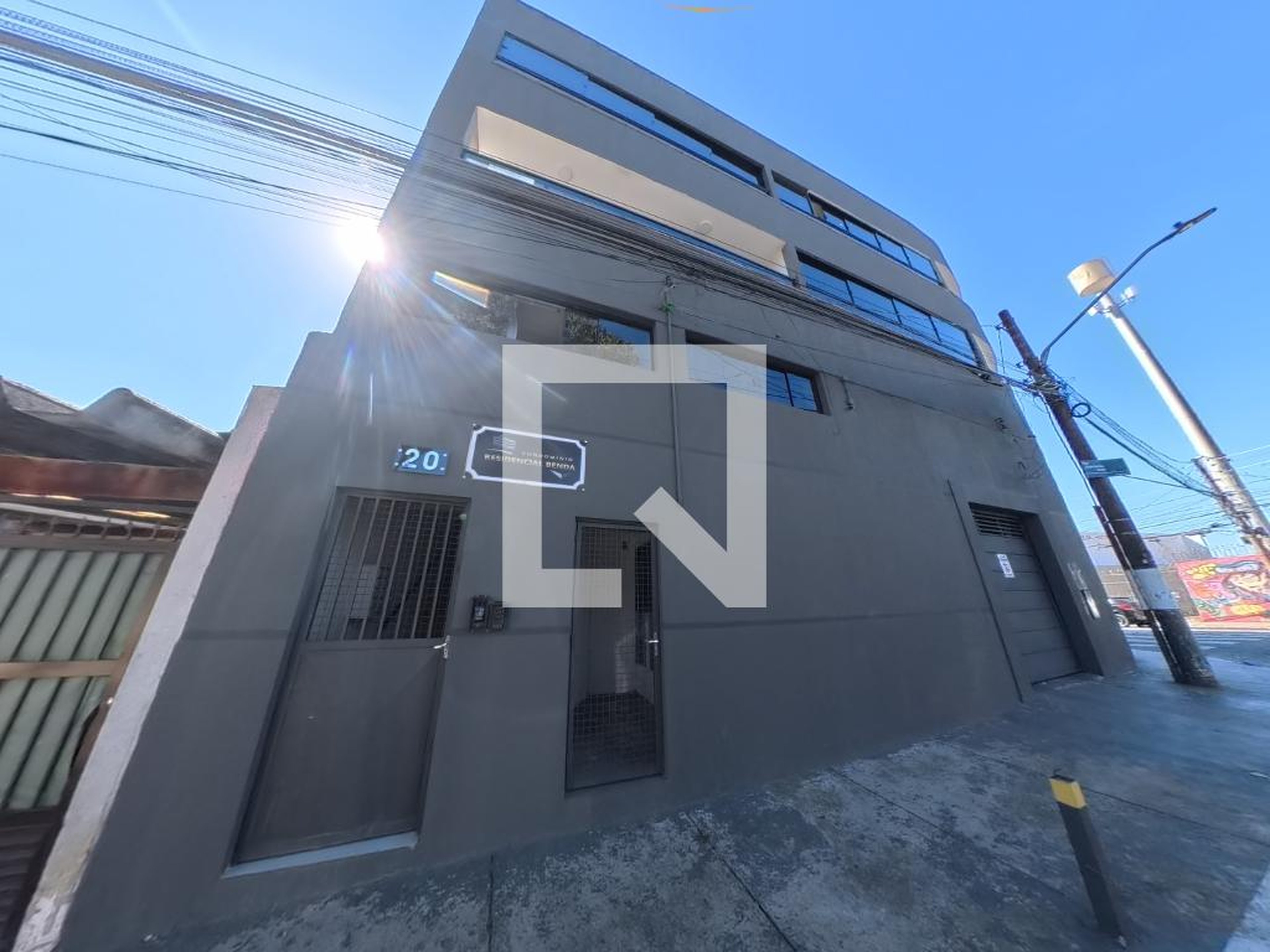 Fachada Condomínio em Rua Jorge Antônio Benda, 20