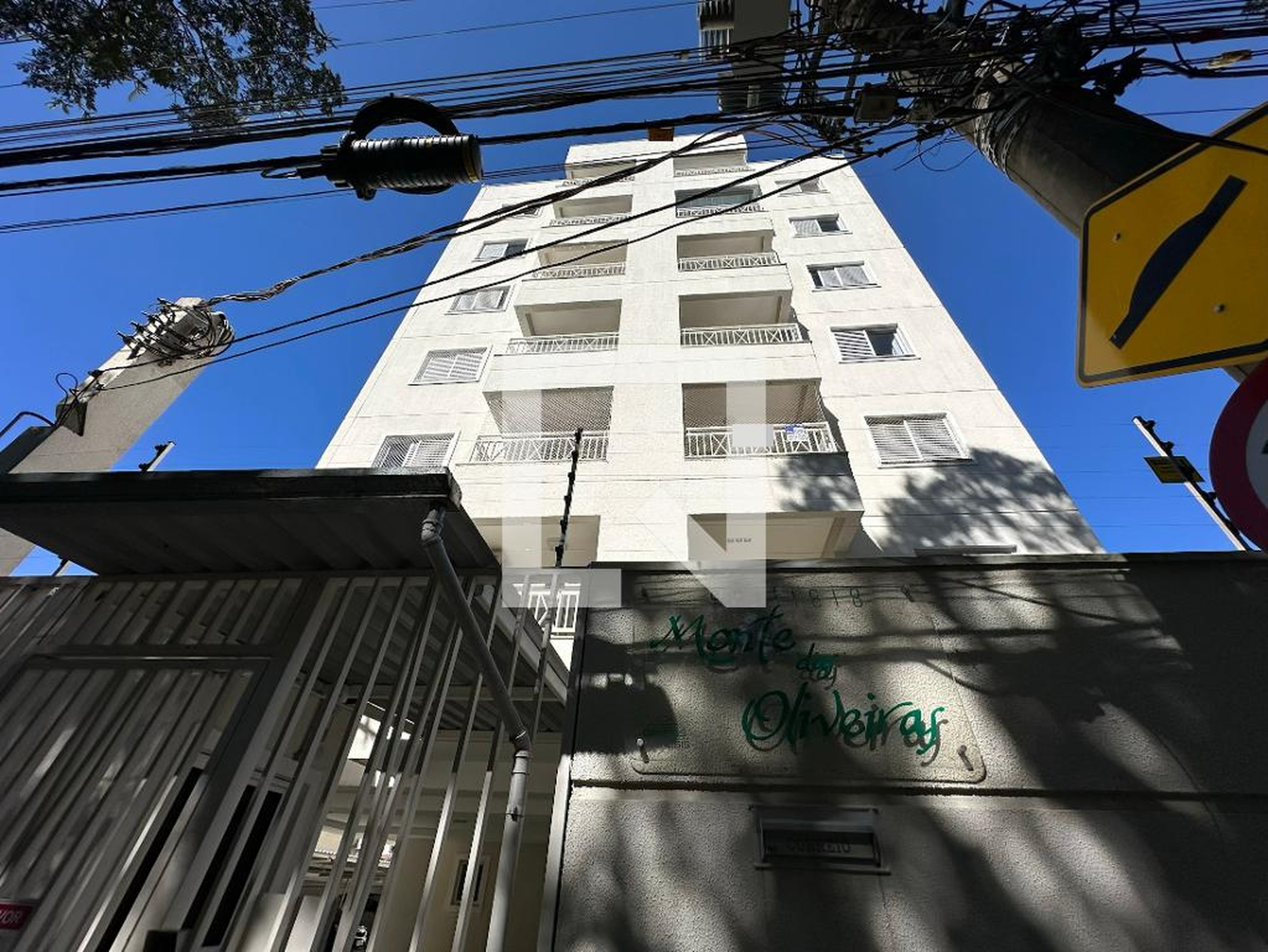 Fachada Condomínio Monte das Oliveiras