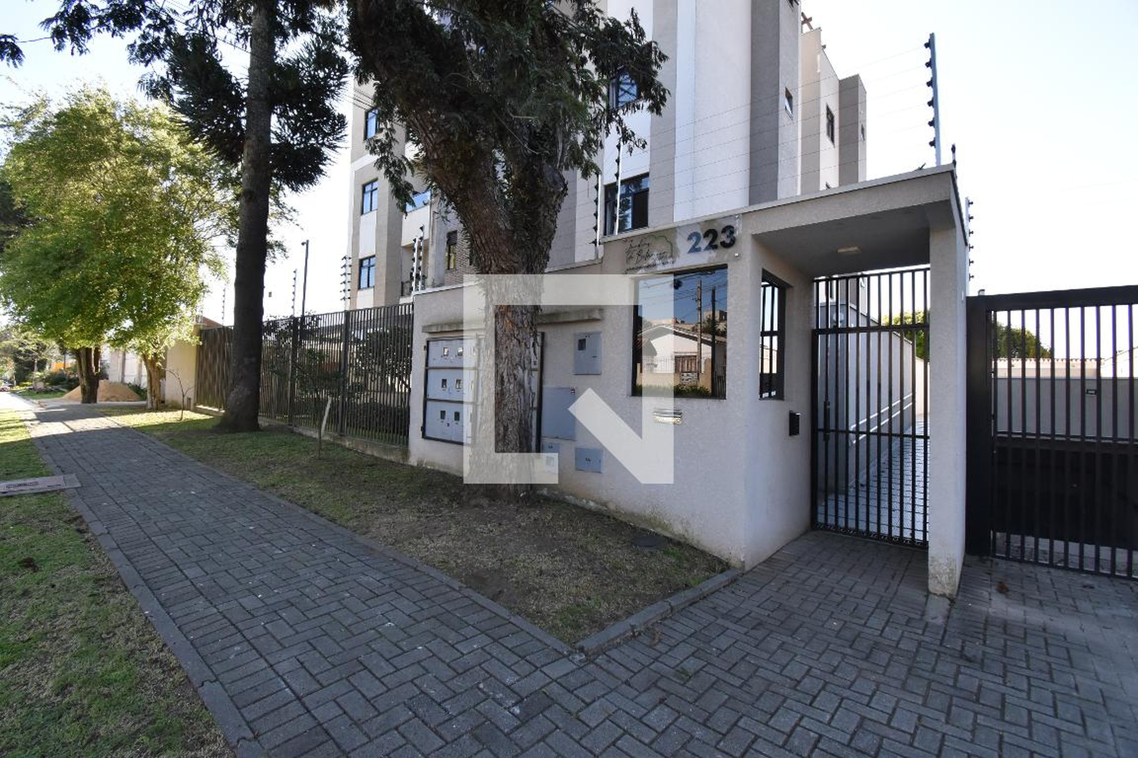 Fachada Condomínio em Rua Vicente Rutelionis, 223