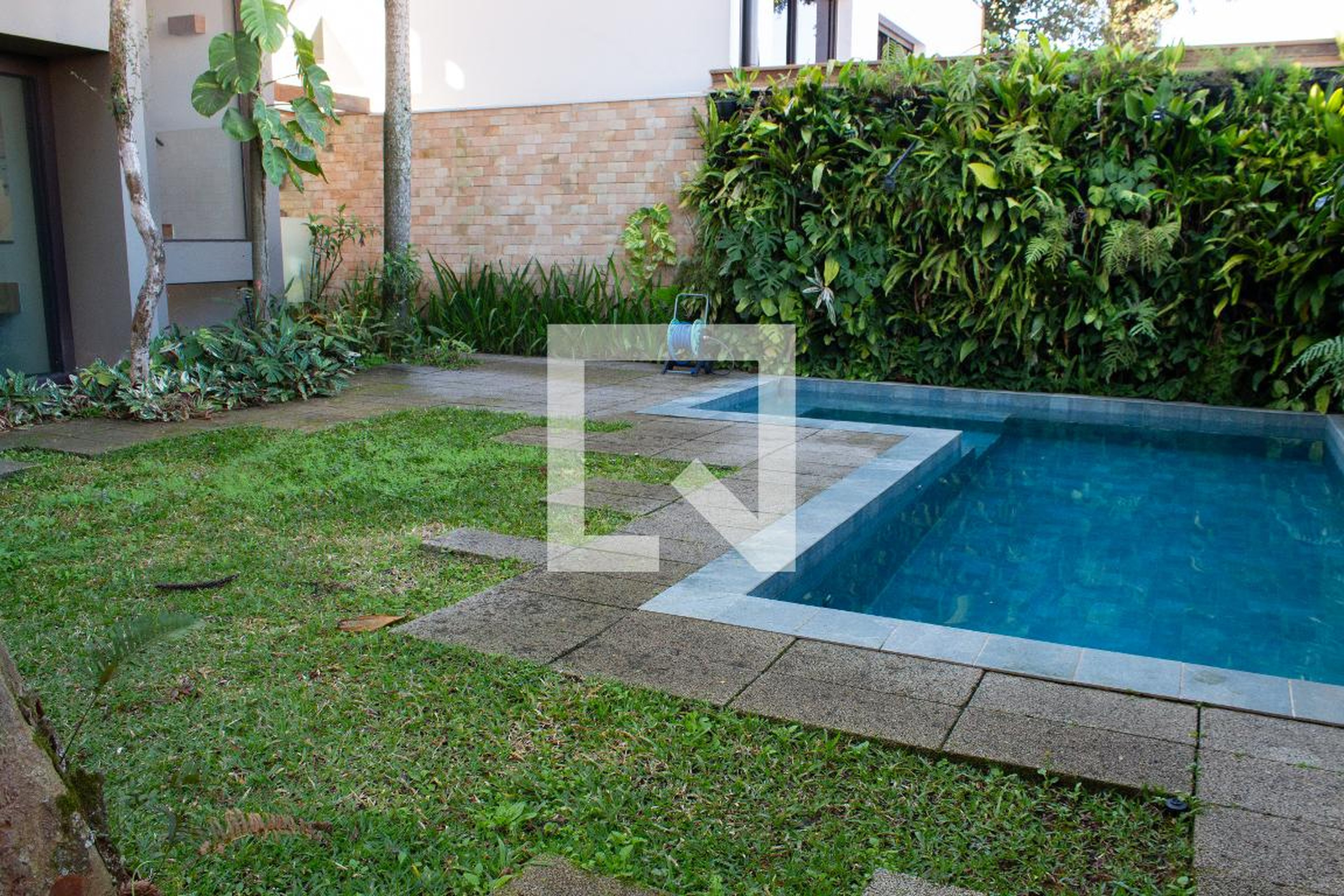 Piscina - Vila Flora