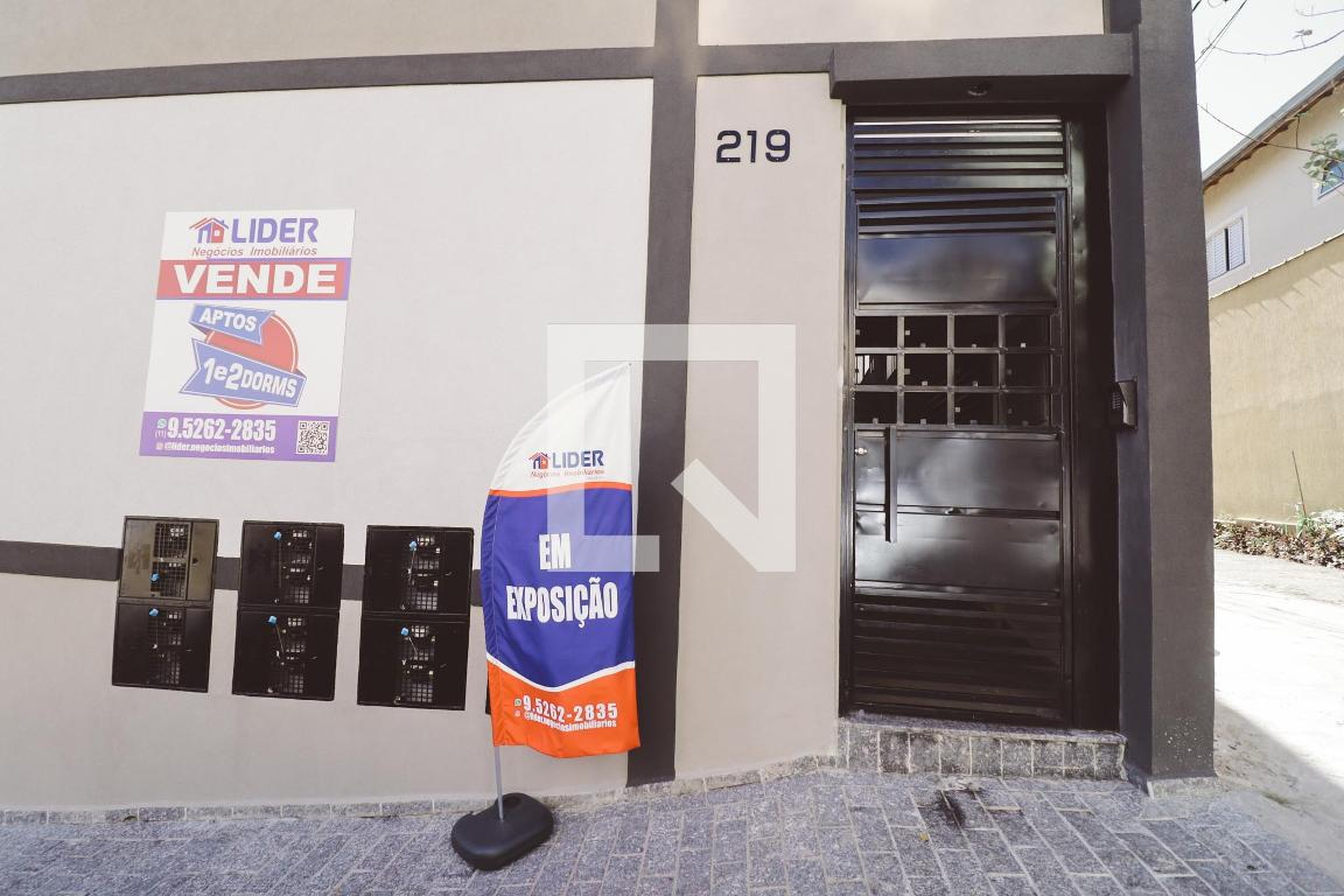 Fachada do Prédio Condomínio em Rua Sílvio Rodini, 219