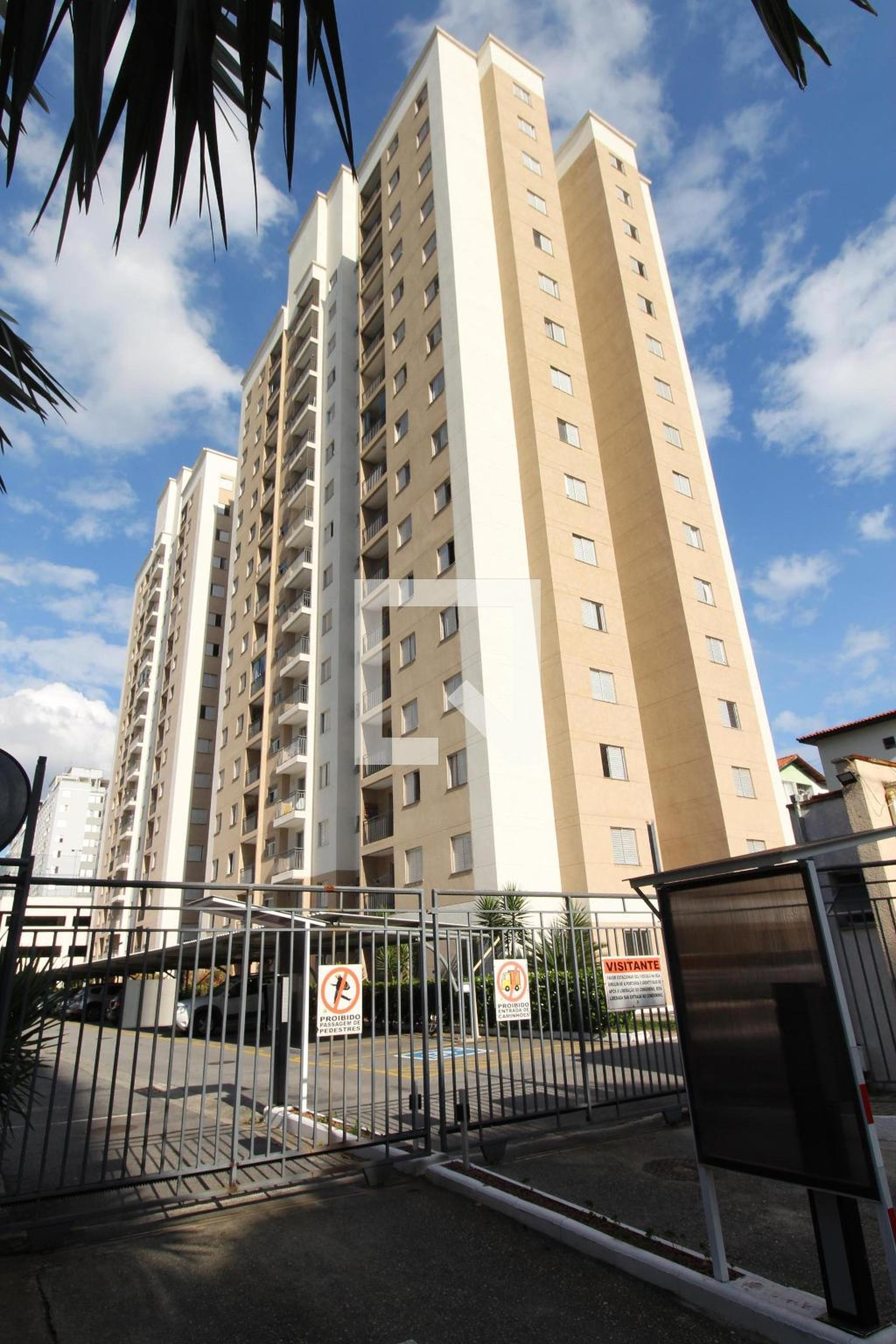 Fachada do Prédio Condomínio Serra de Jambeiro