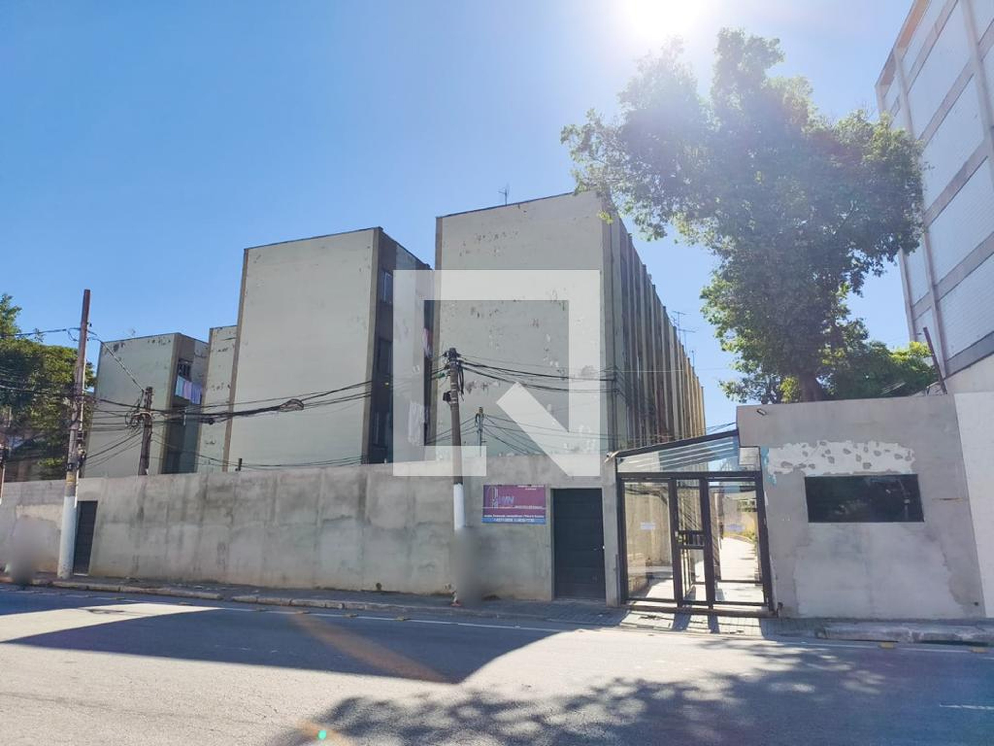 Fachada Condomínio em Rua José Bernardo Pinto, 99