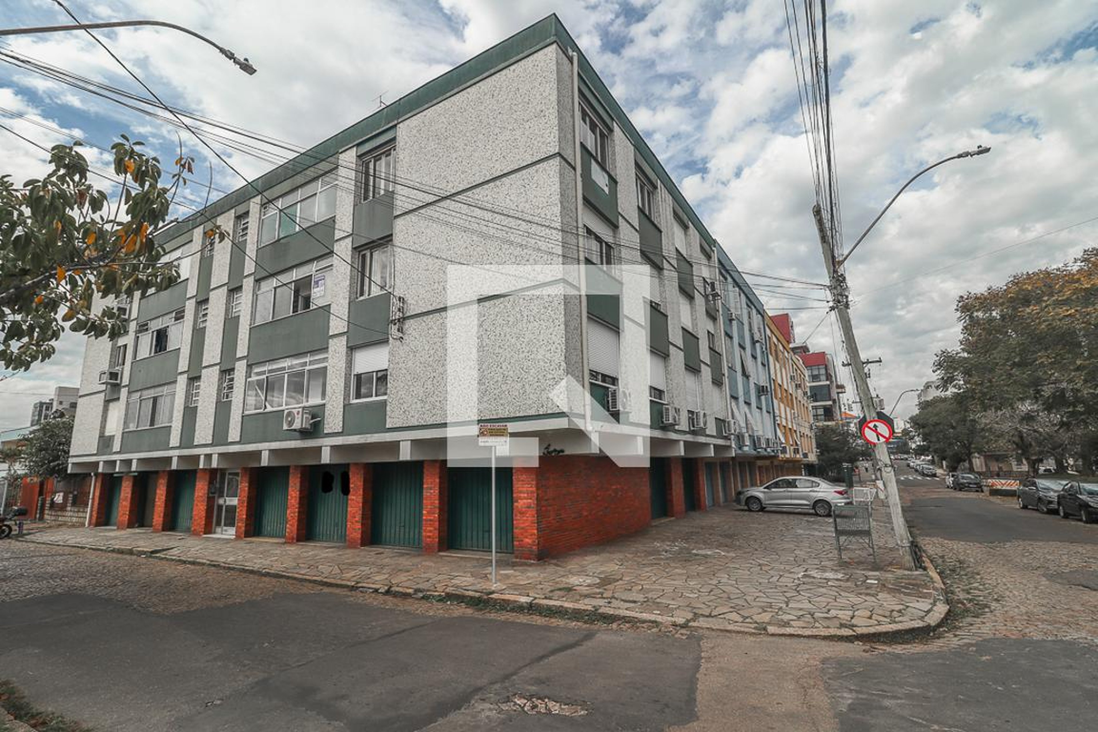 Fachada Condomínio em Rua Barão de Itaqui, 165