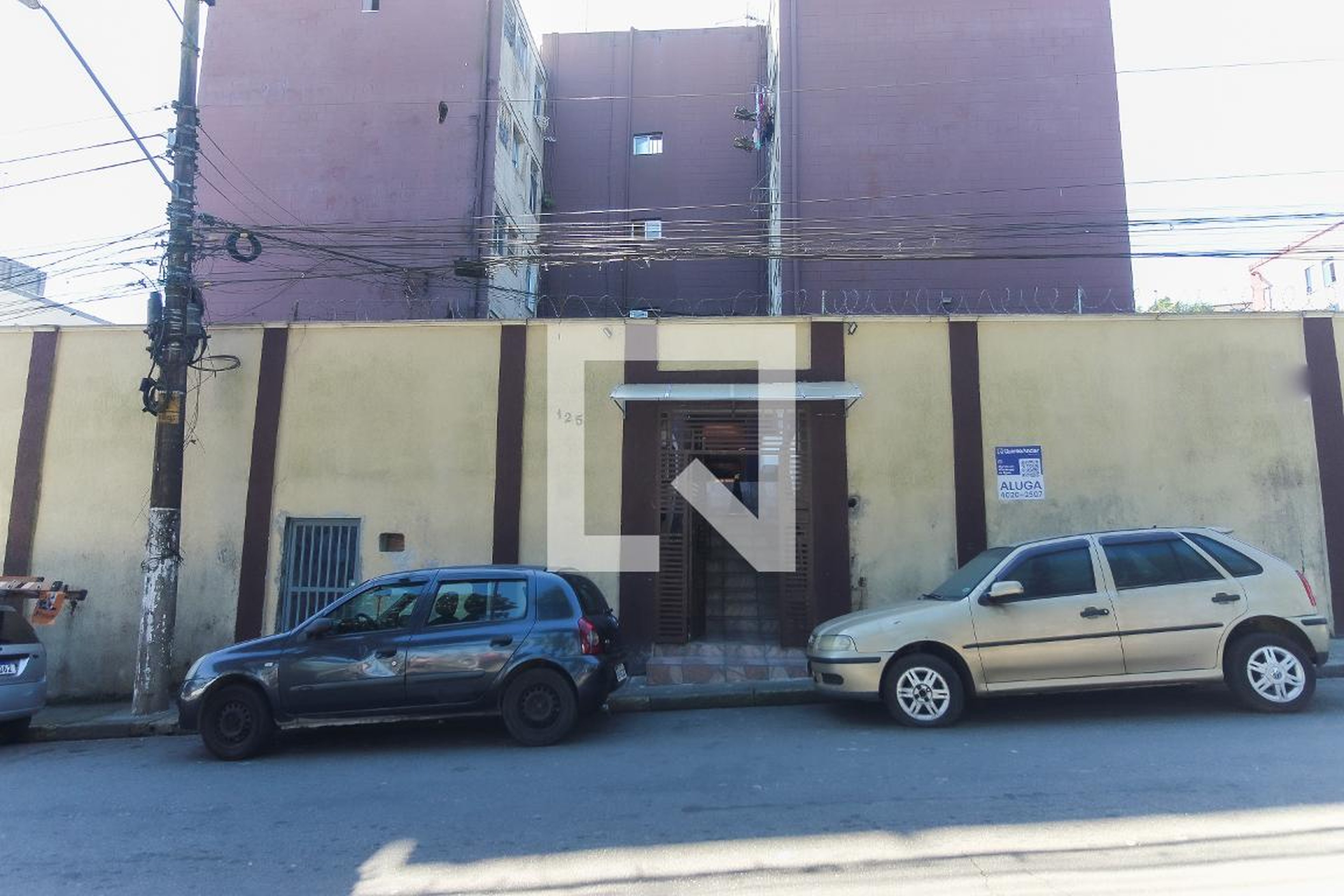 Fachada do Prédio Condomínio em Rua Rafael Della Mônica, 125