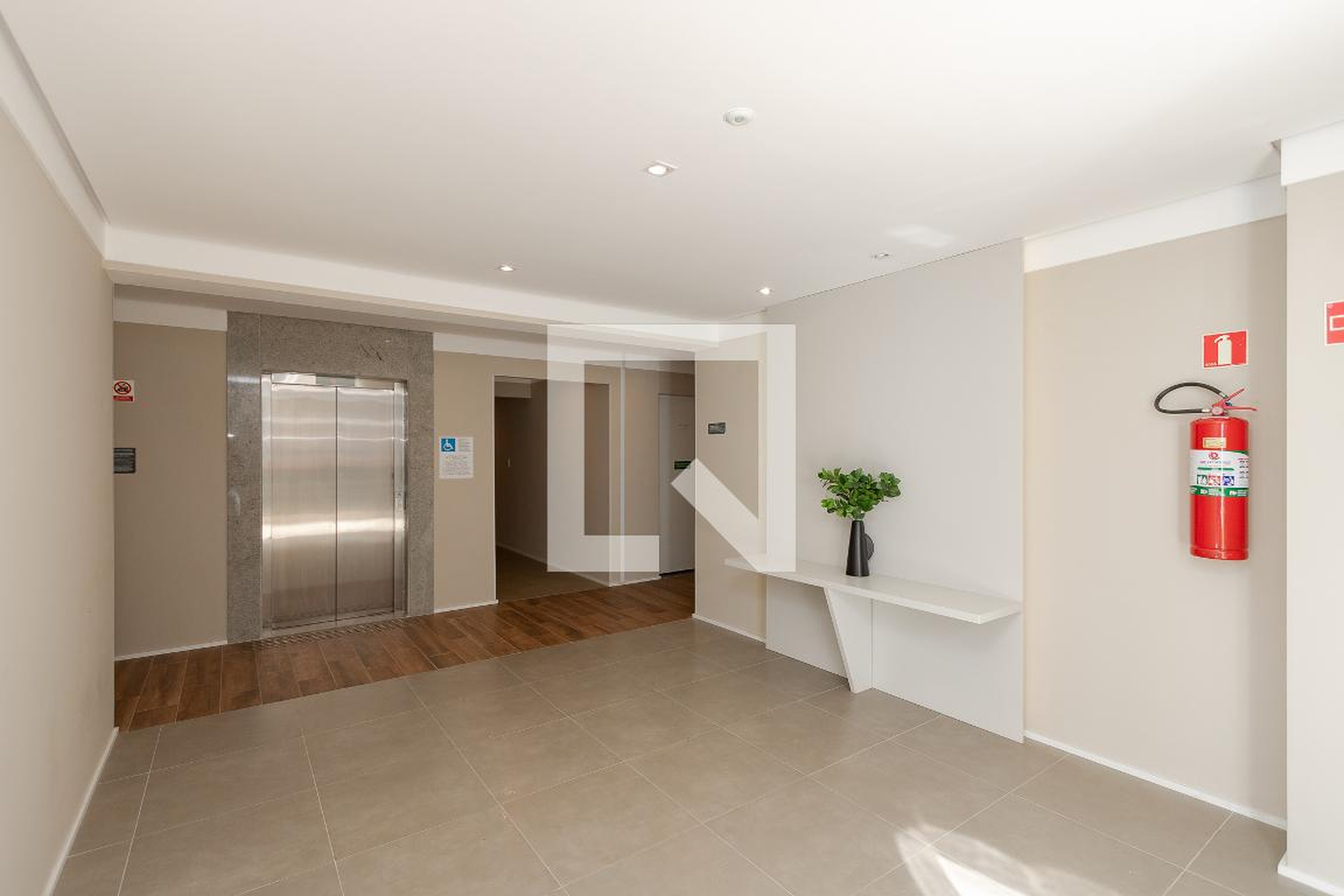 Hall de Entrada - Residencial Laguna 380