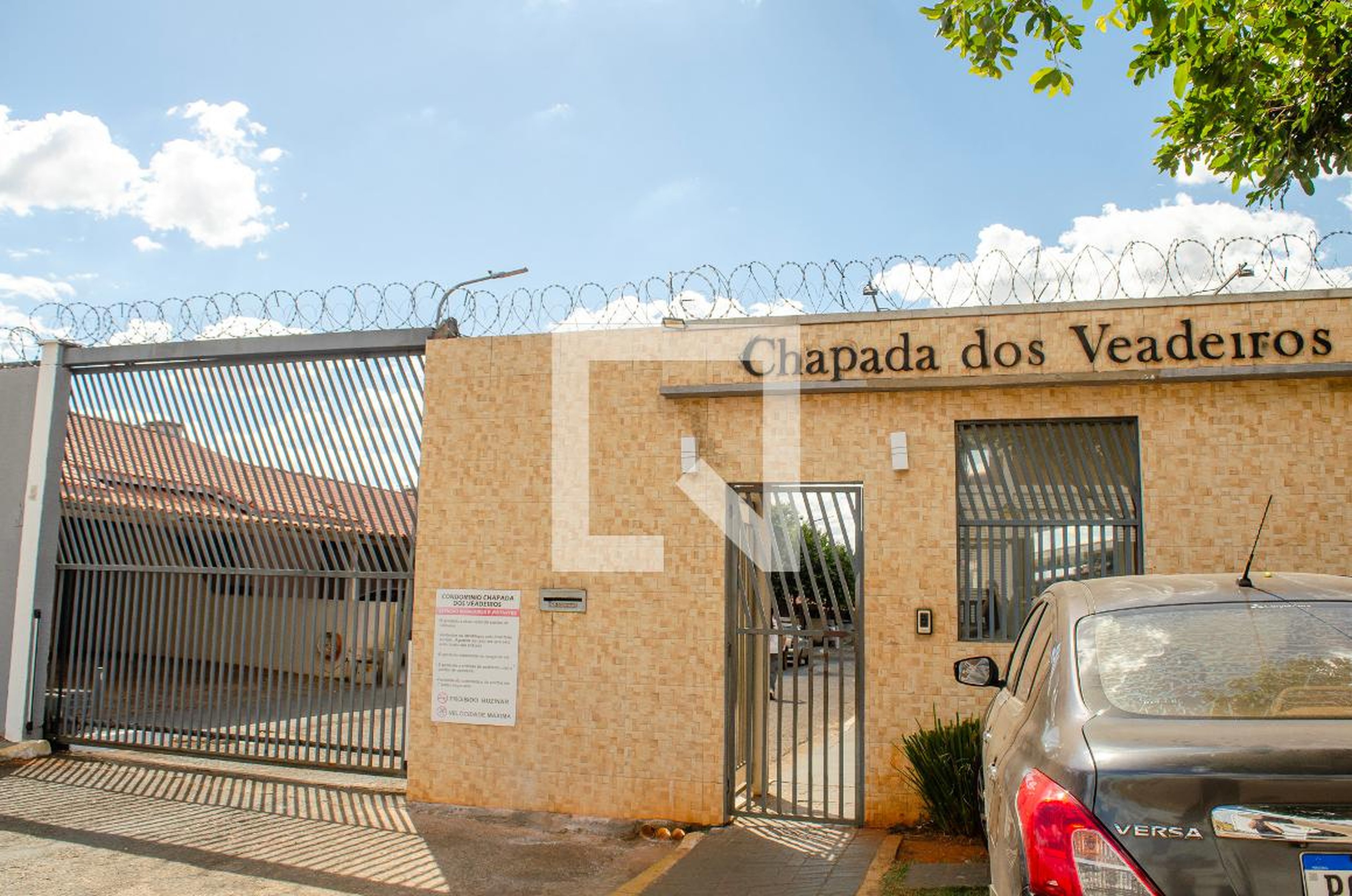 Fachada Condomínio em Rua VN 8, 45