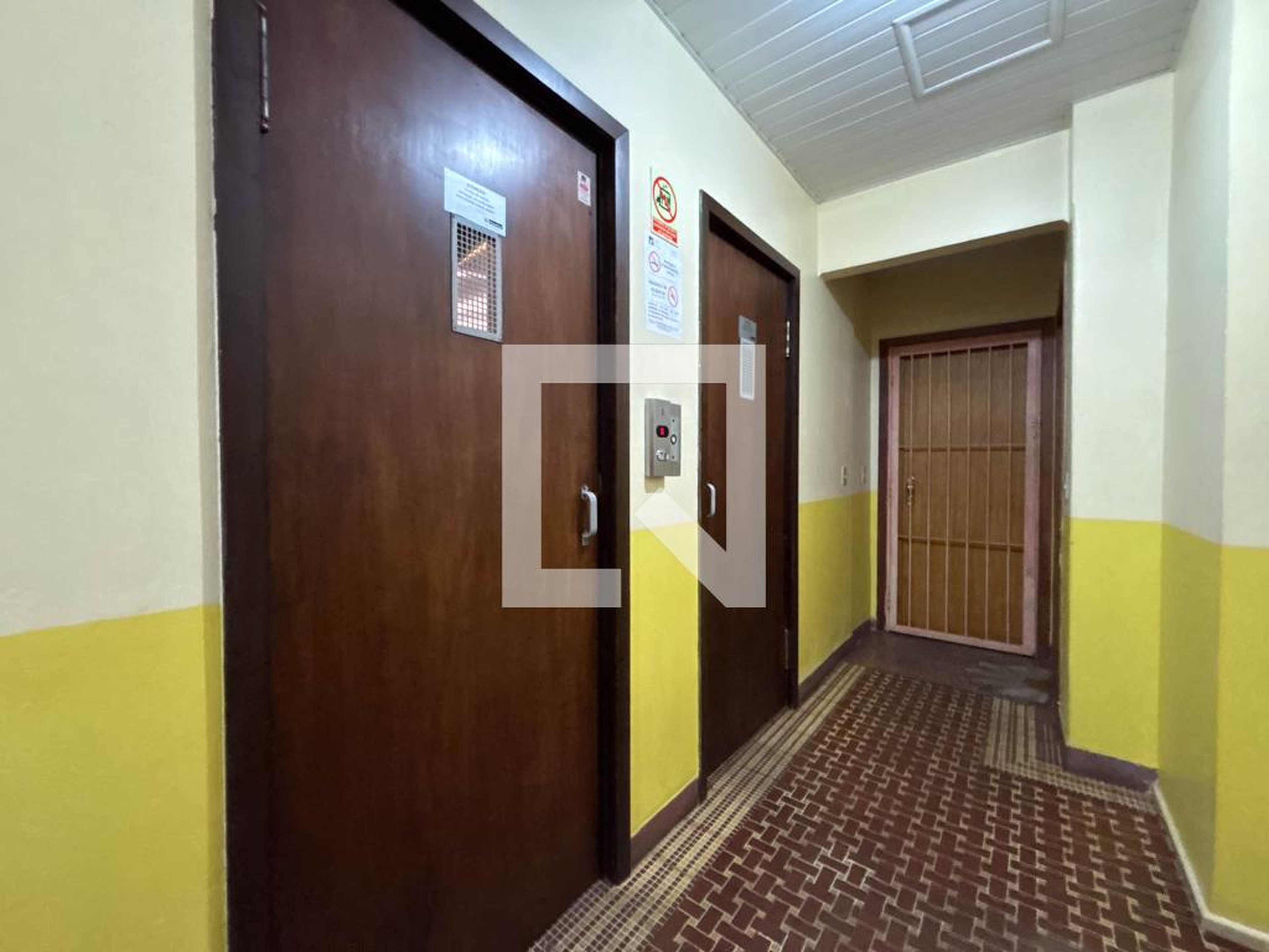 Elevador - Edifício Charrua
