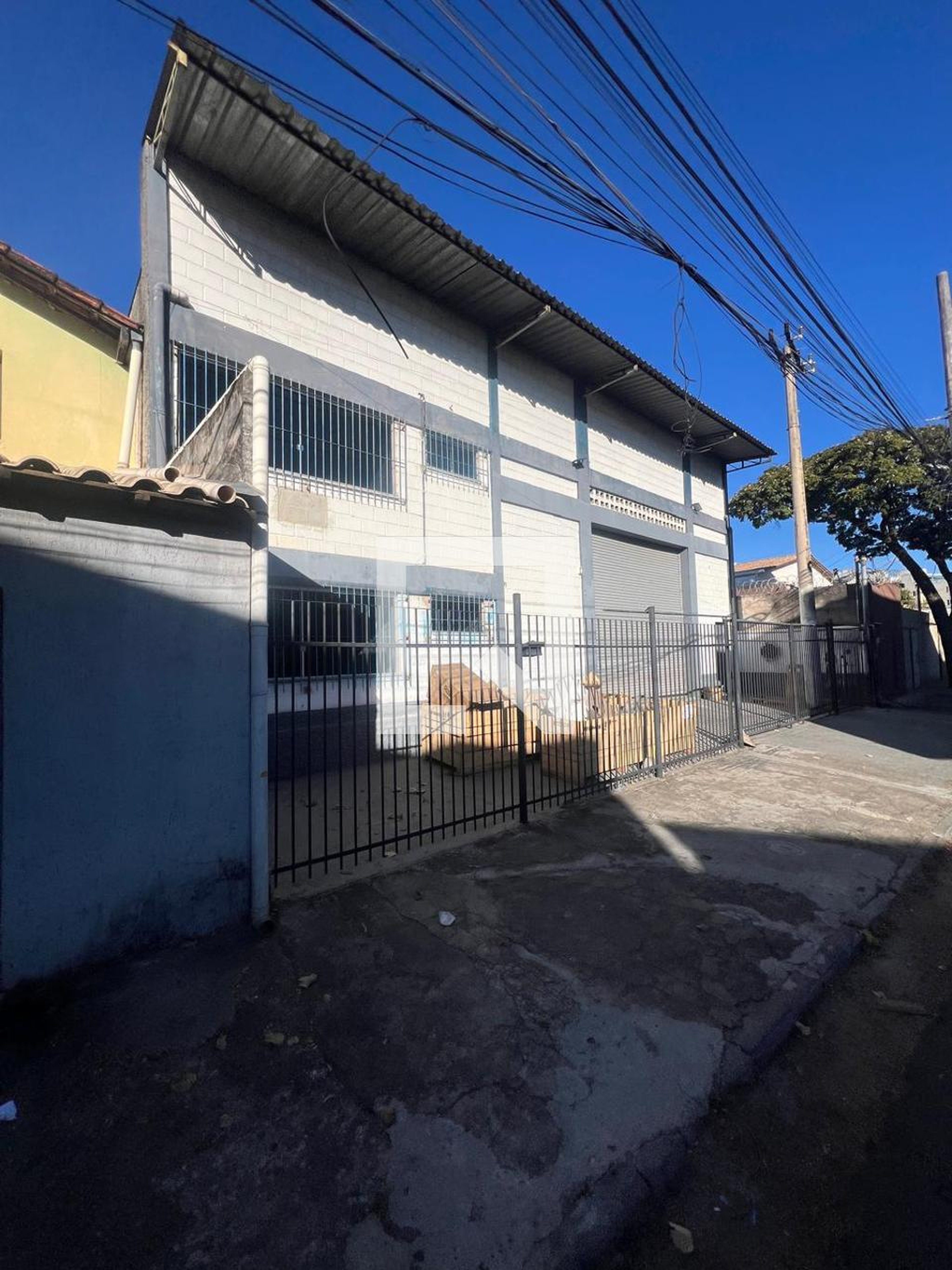 Fachada Condomínio em Rua Eneida, 357