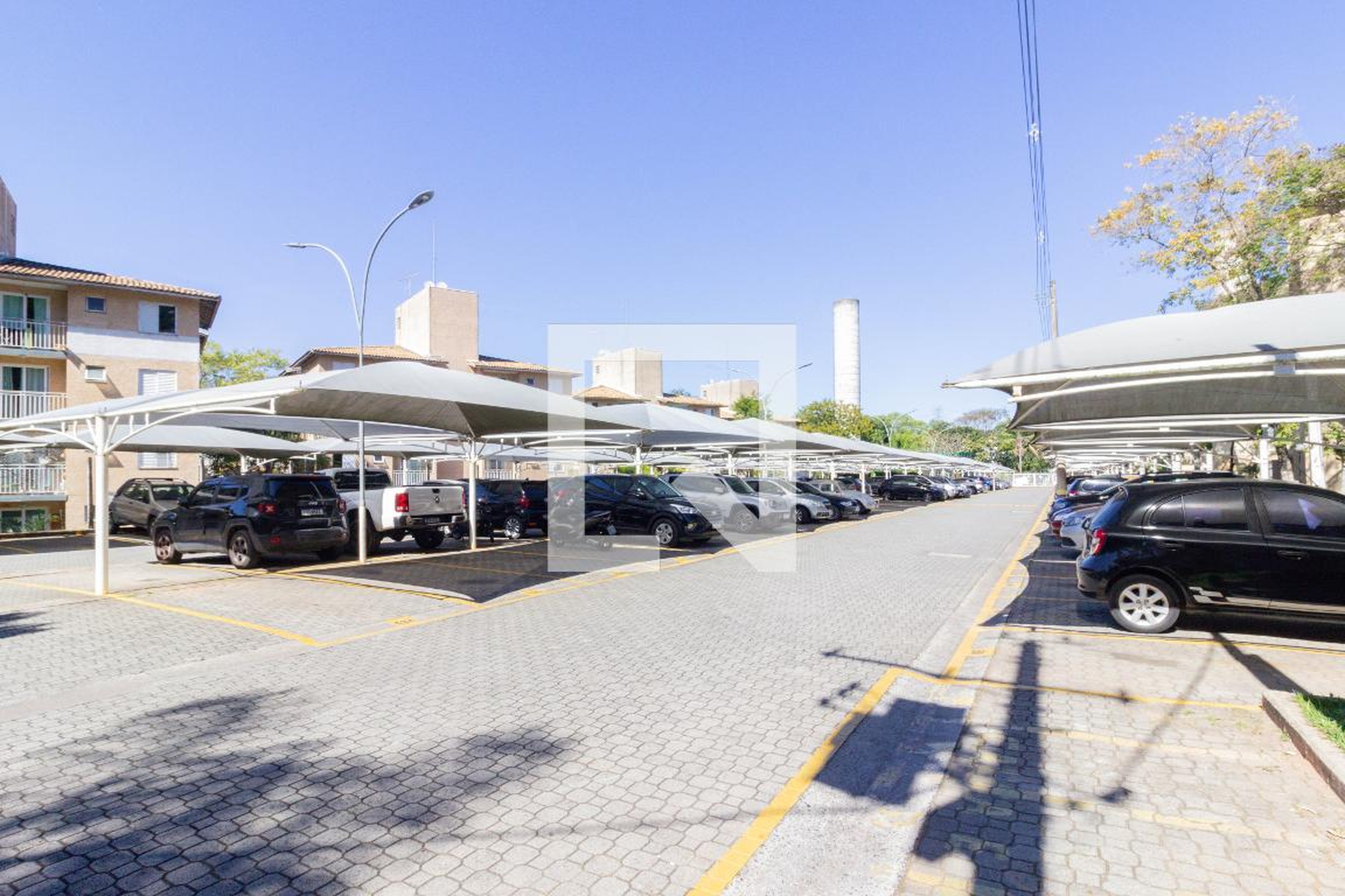 Estacionamento - Pássaros