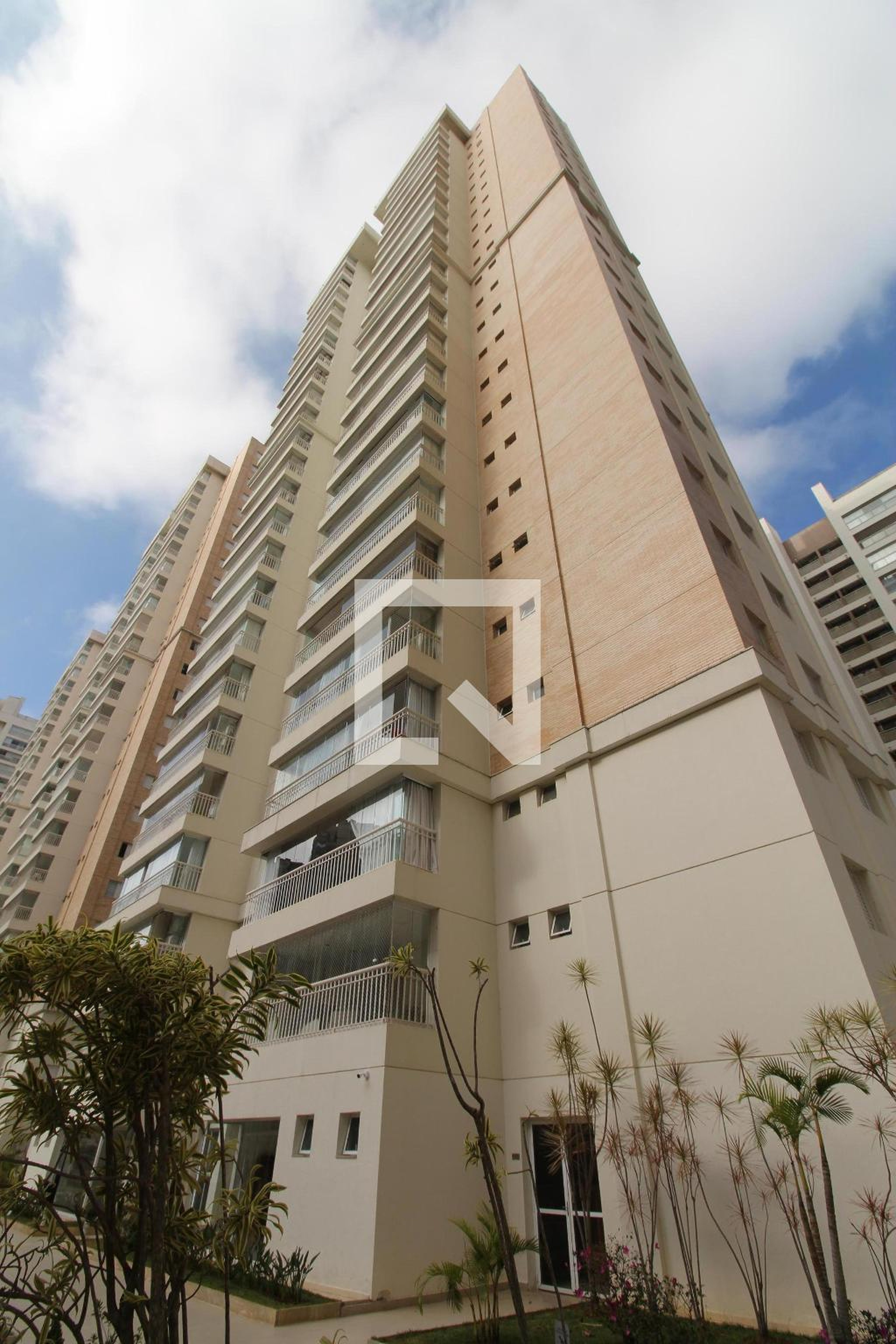 Fachada do Prédio Condomínio Pátio  Clube