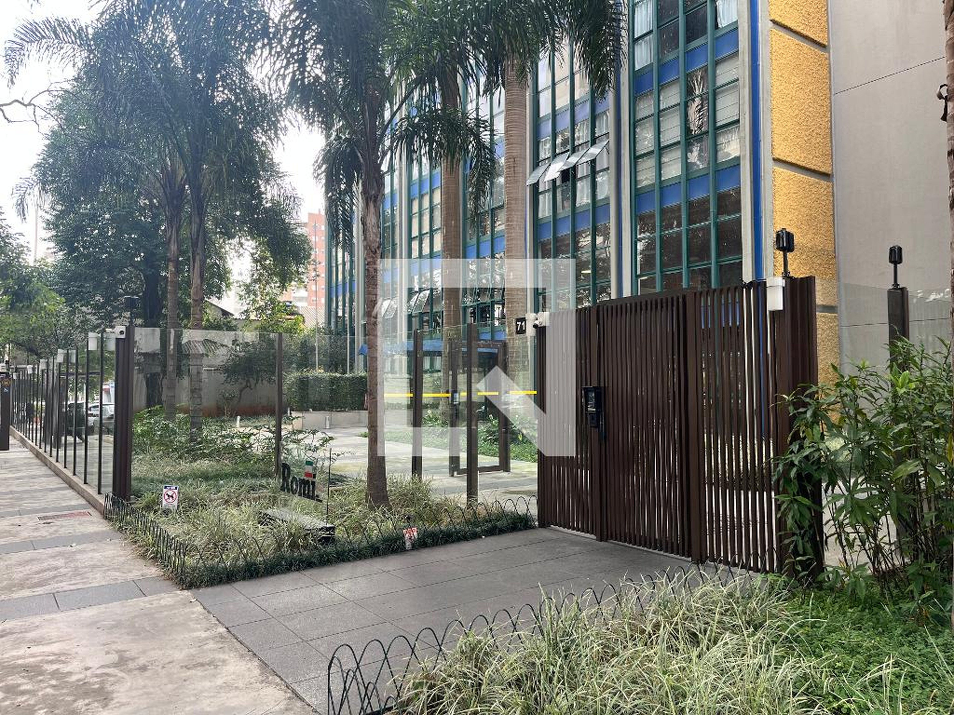 Fachada do Prédio Condomínio Romi 56