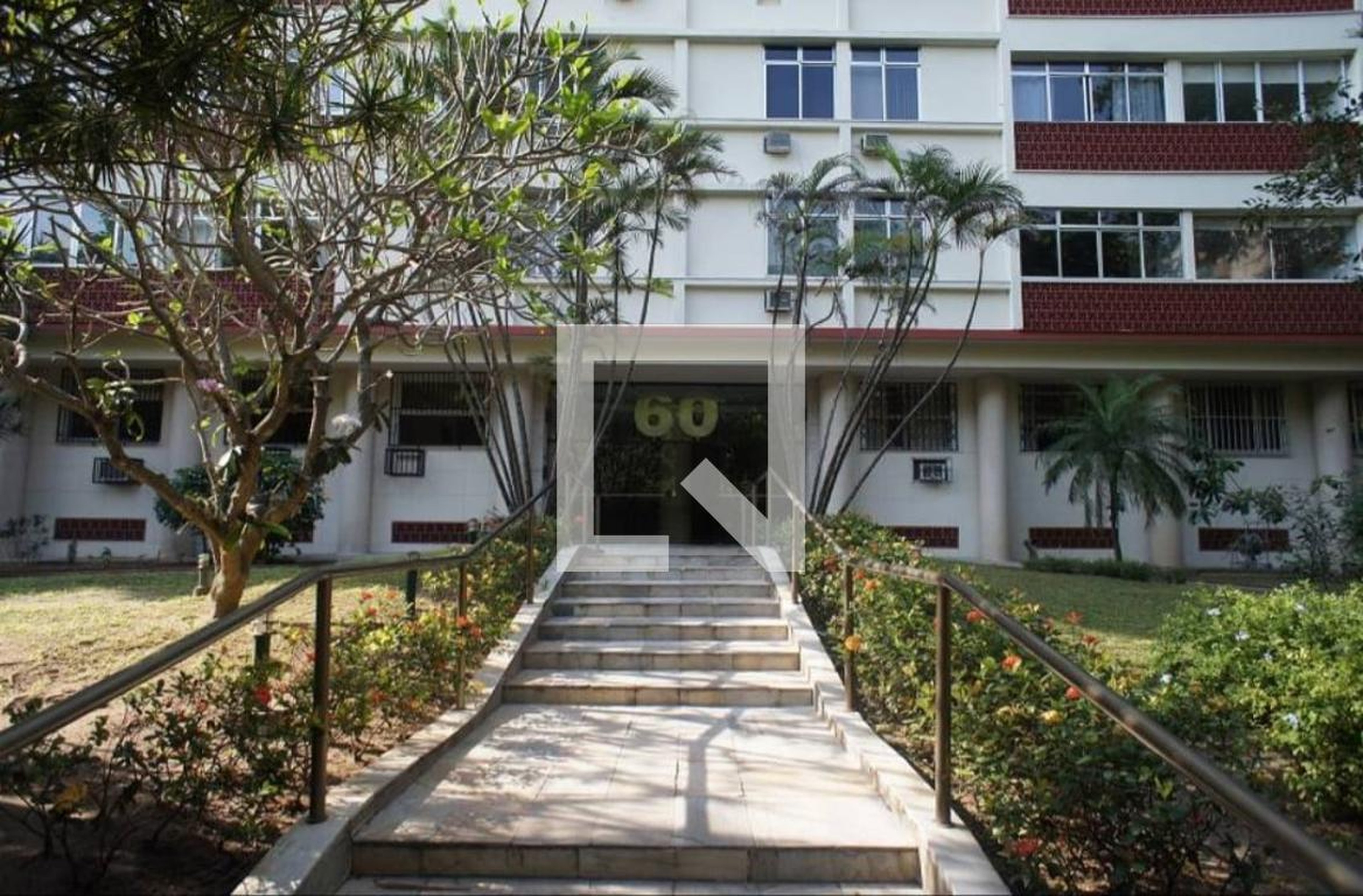 Fachada Edificio Einstein