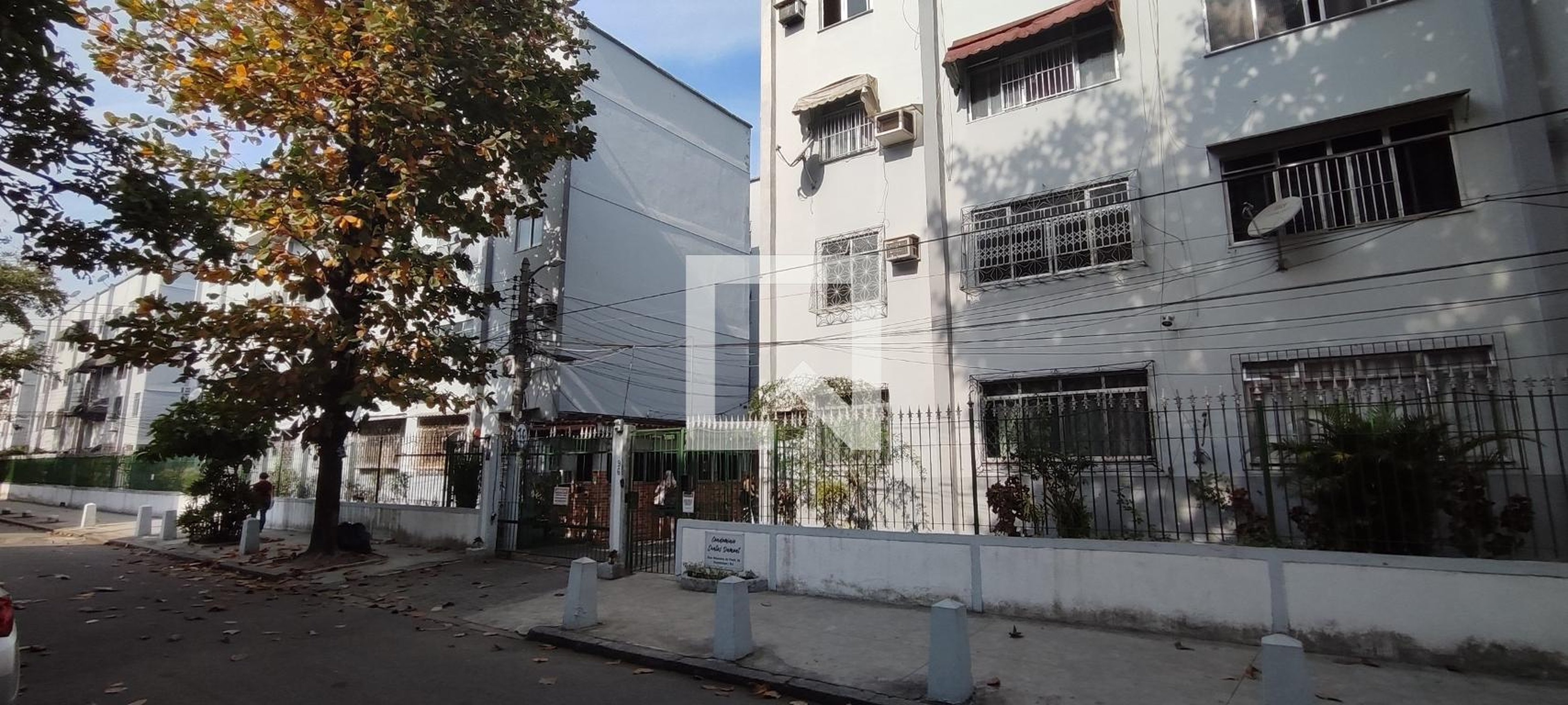 Fachada Condomínio em Rua Mineiros do Tietê, 4