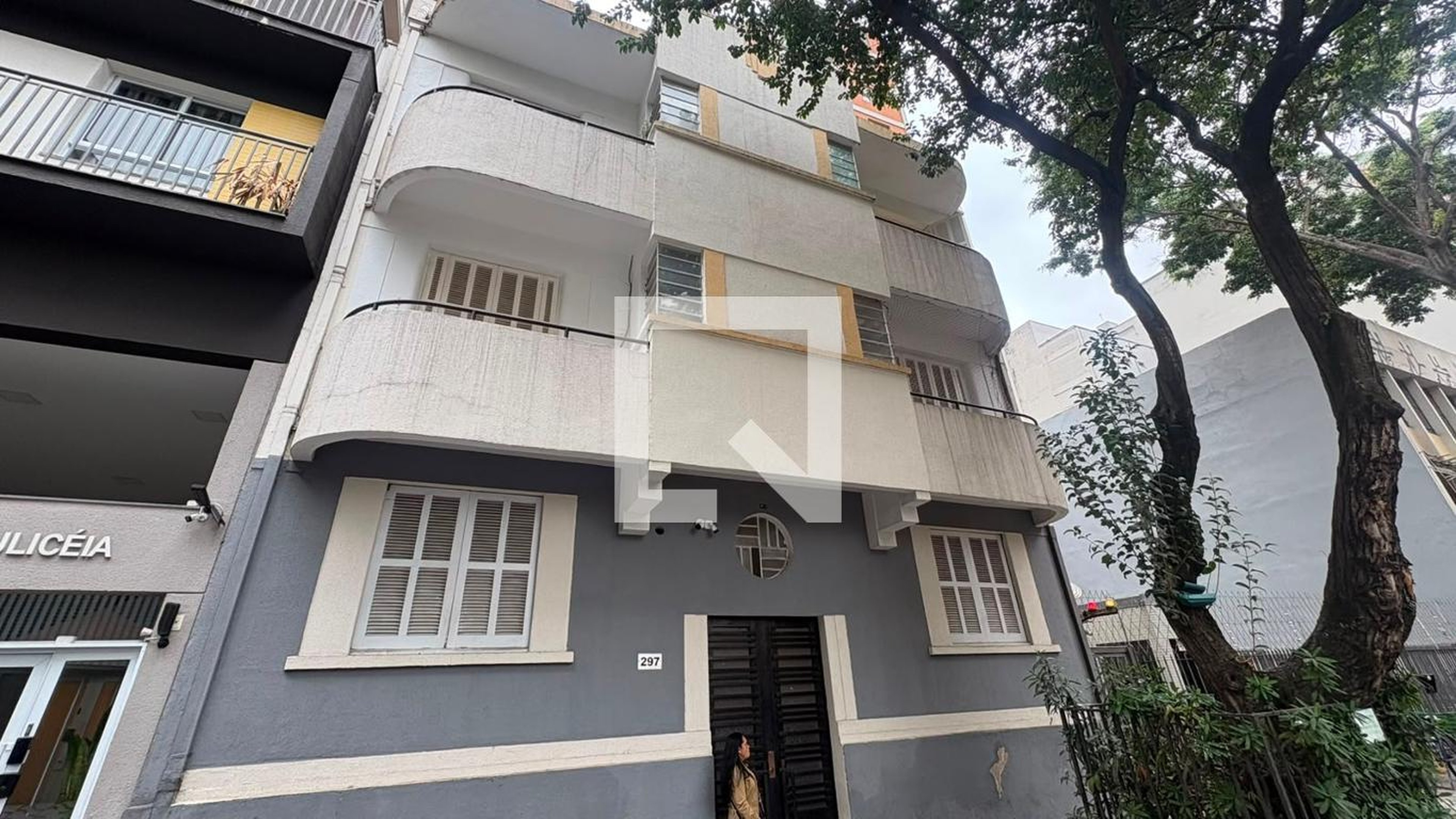 Fachada Edifício Francisca Miquelina