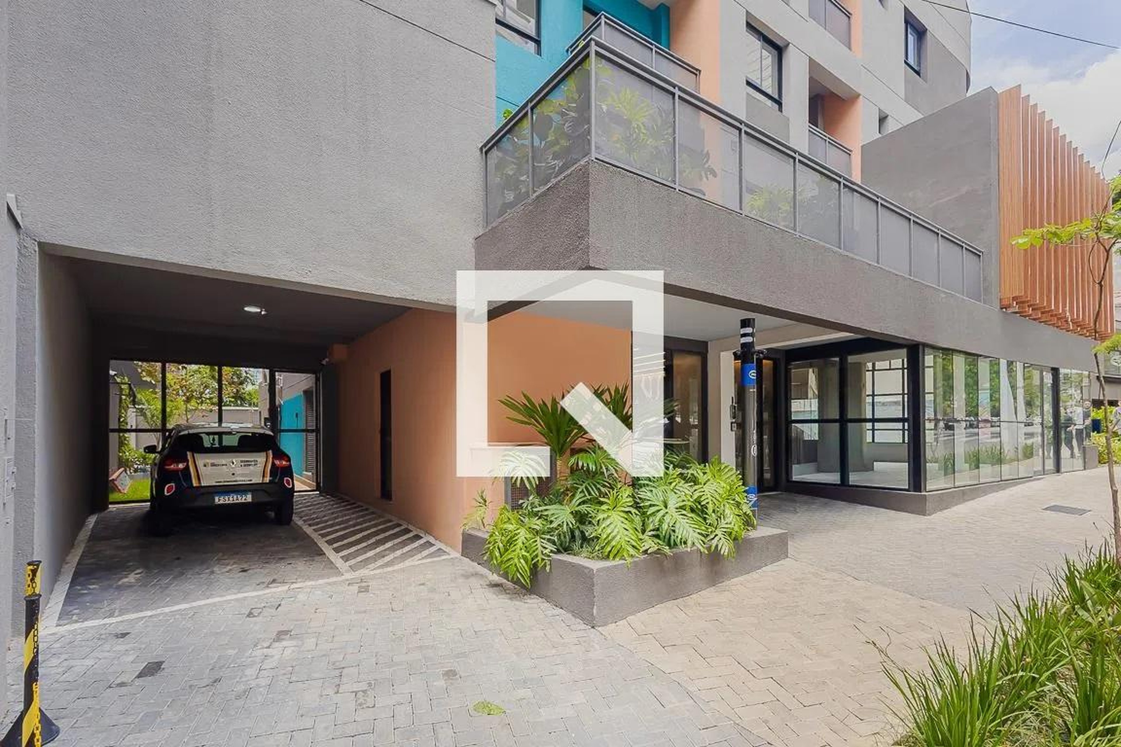 Fachada Condomínio Nurban Vila Madalena