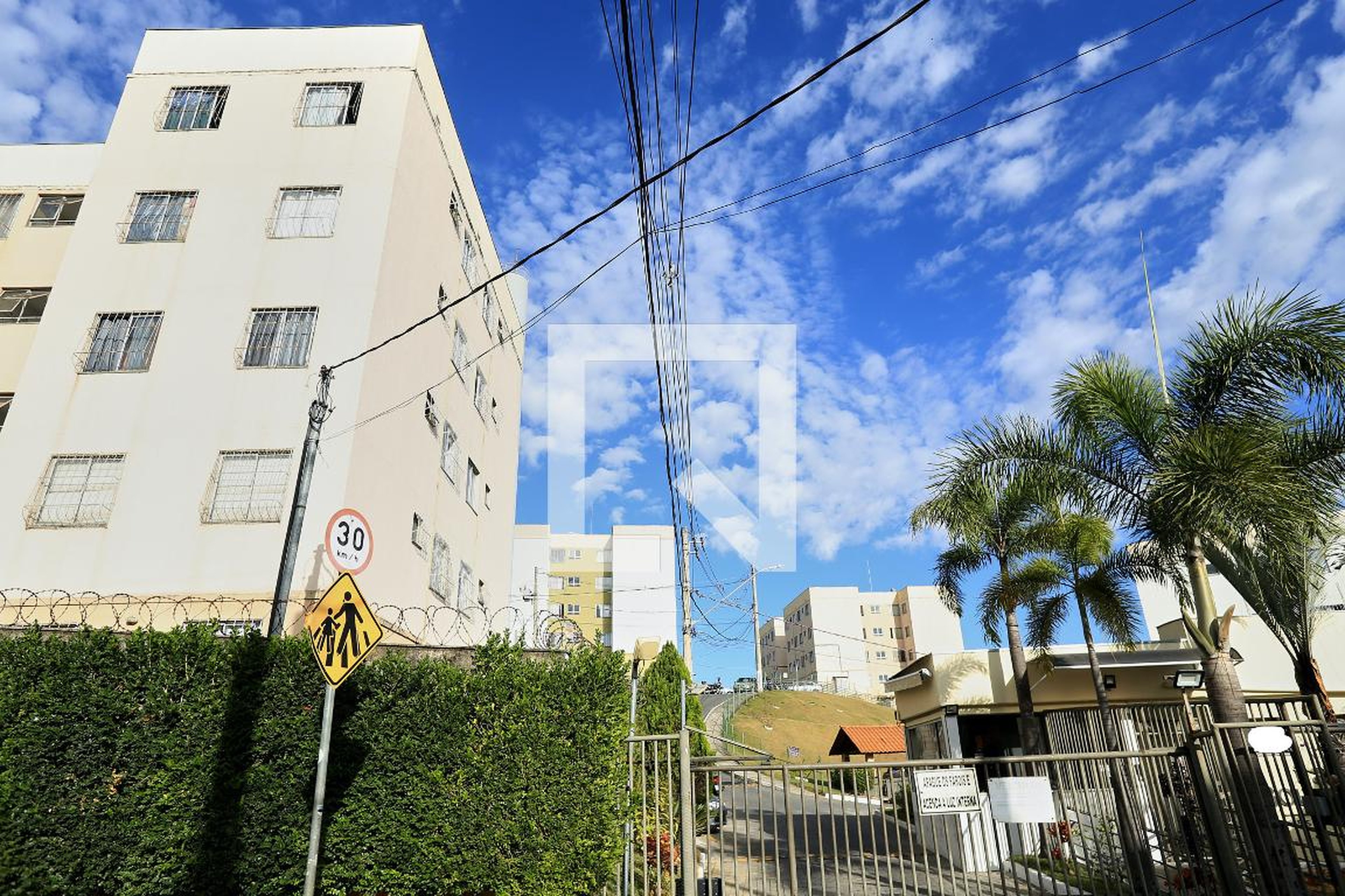 Fachada Condomínio em Rua Fósforo, 22