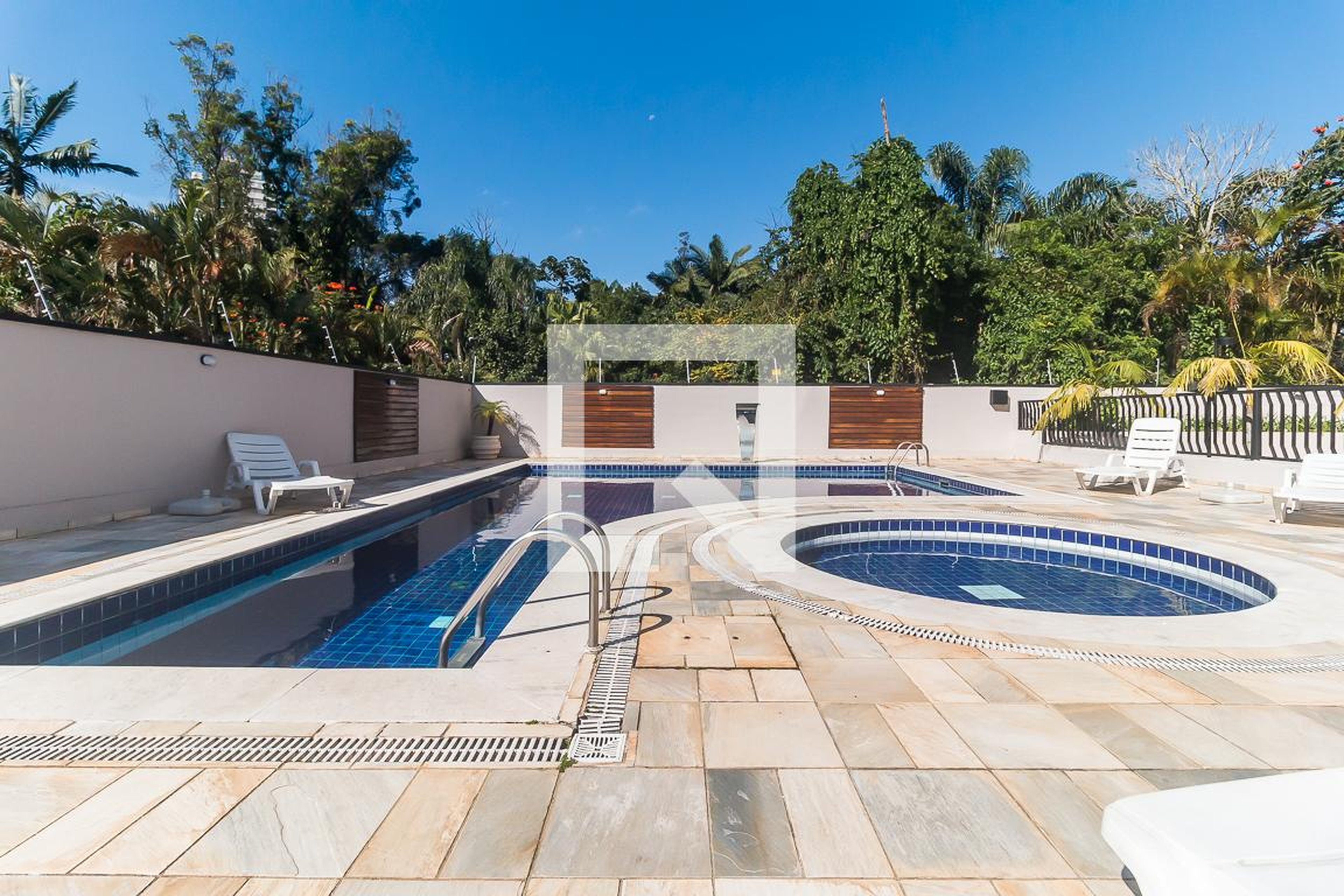 Piscina - Edifício Mont Rey