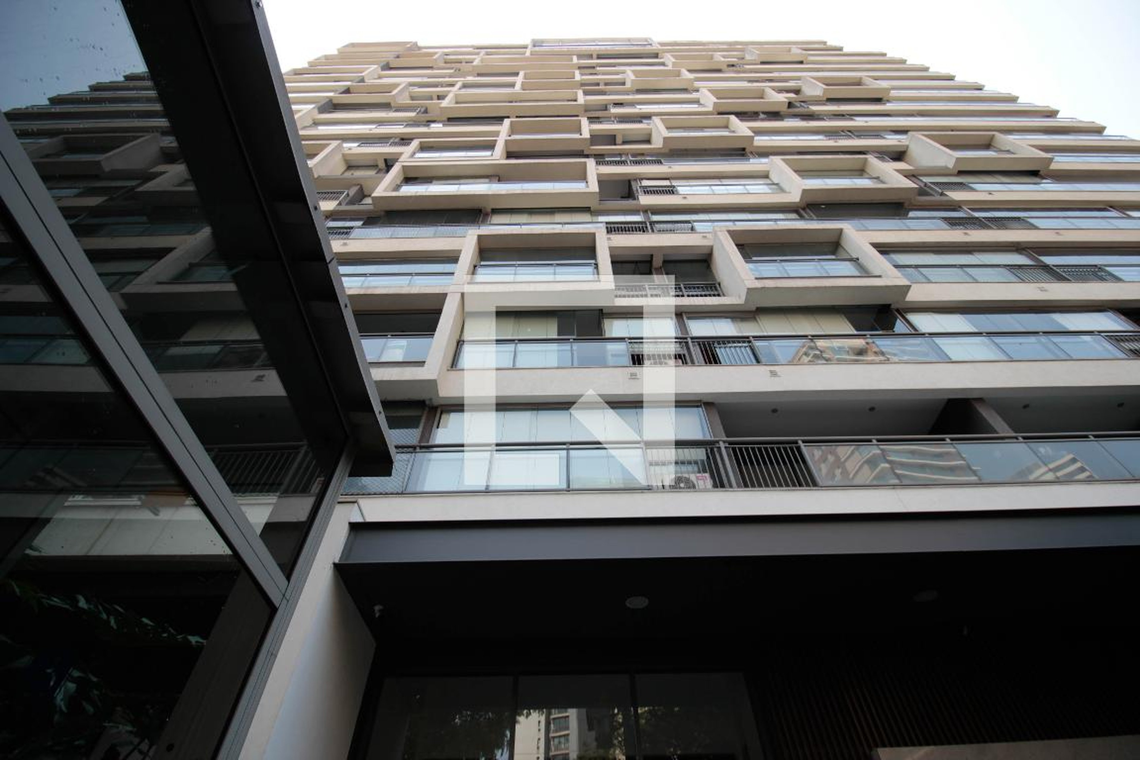 Fachada Condomínio Smart Vila Madalena