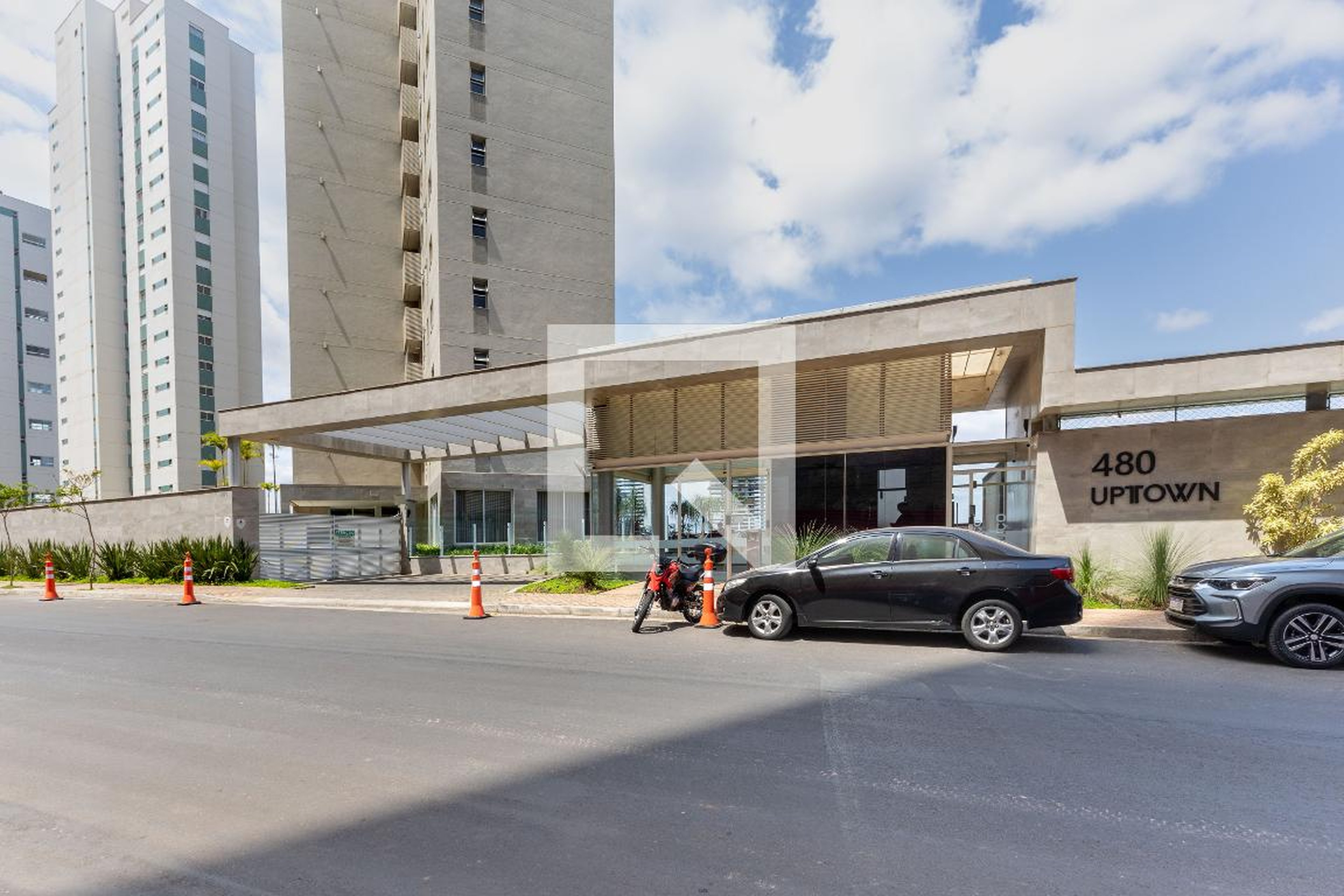 Fachada Condomínio Stand Uptown Vila da Serra