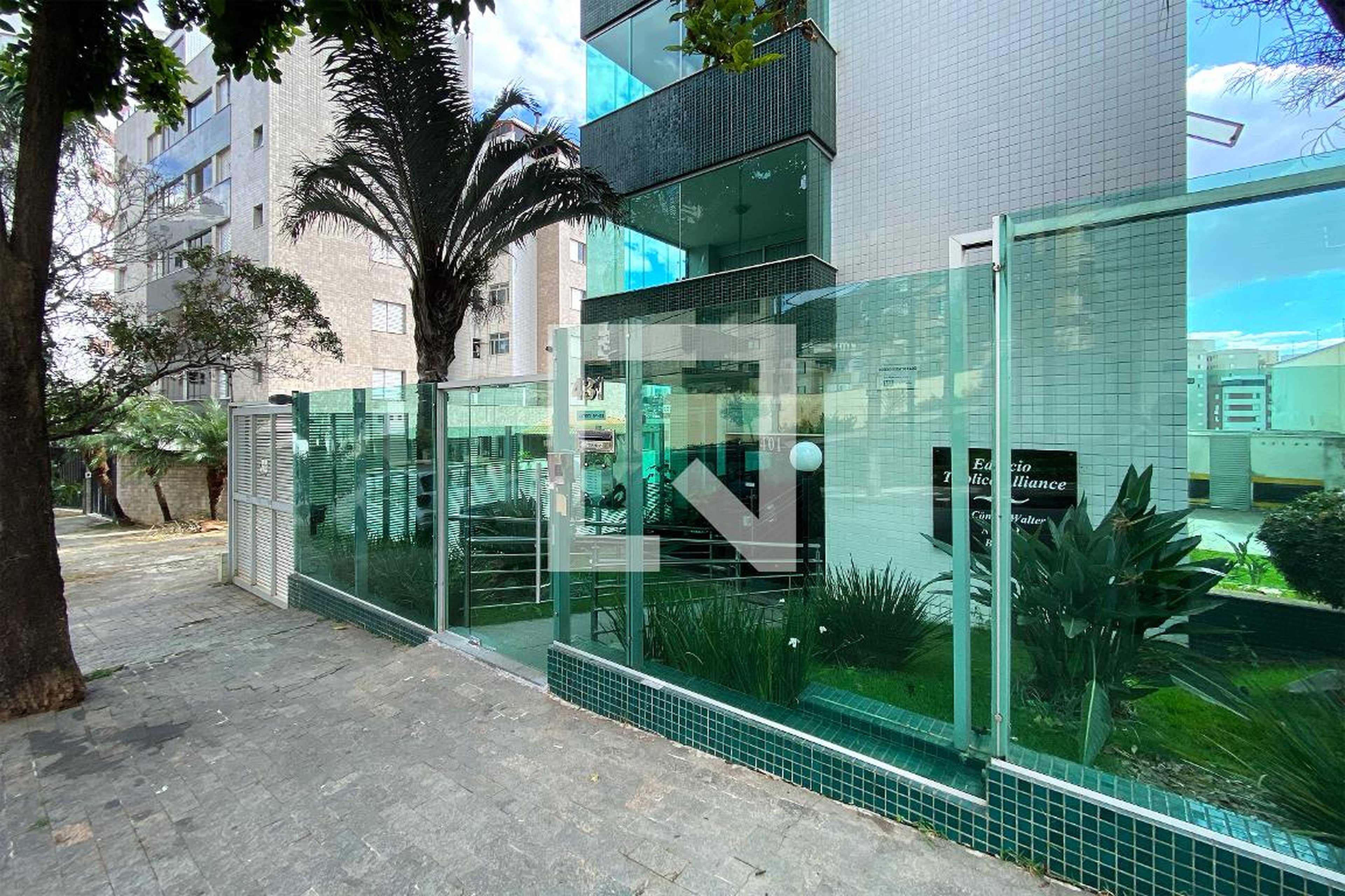 Fachada Condomínio em Rua Cônsul Walter, 431