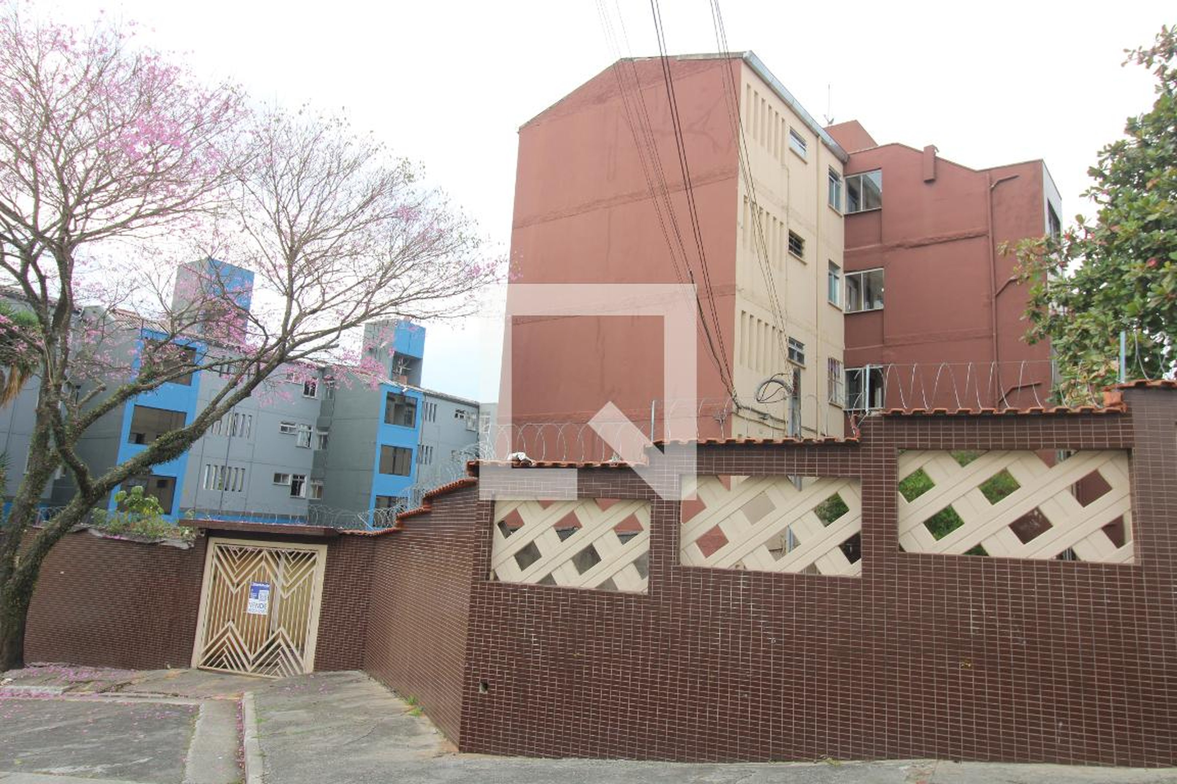 Fachada Condomínio em Avenida Padre Francisco de Toledo, 400