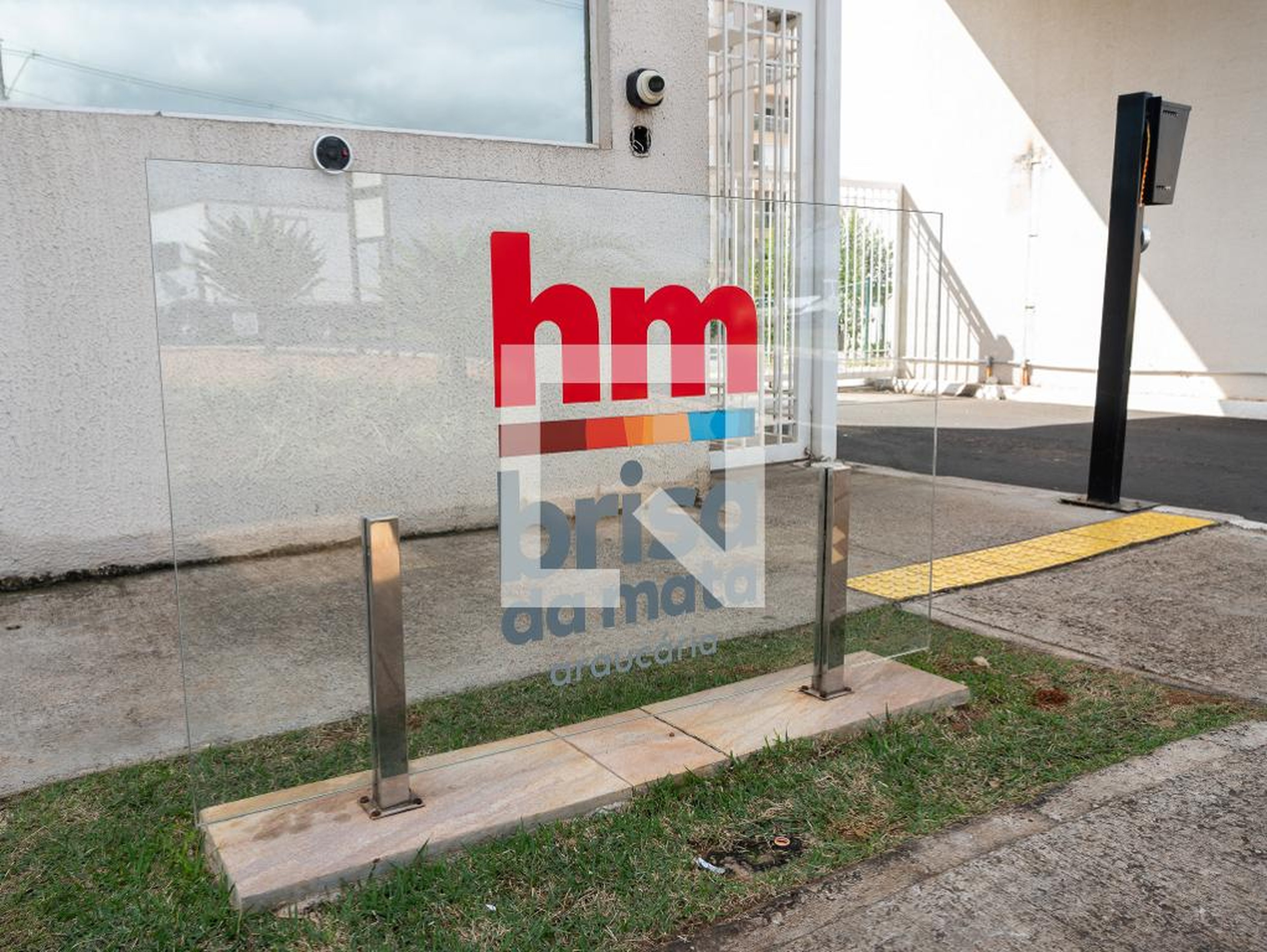 Fachada Condomínio Brisa da Mata Araucária