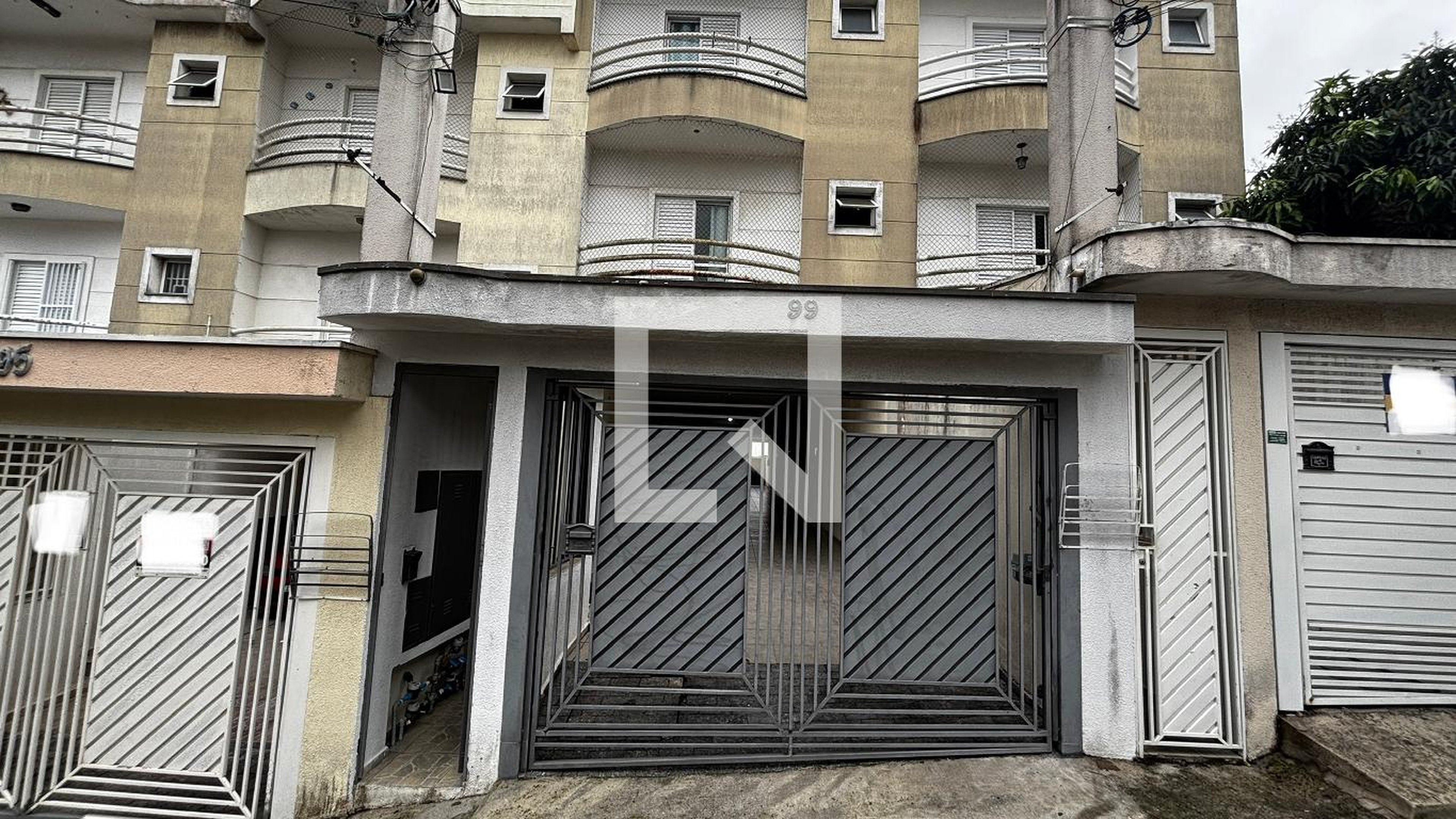 Fachada Condomínio em Alameda Sebastião do Amaral, 99