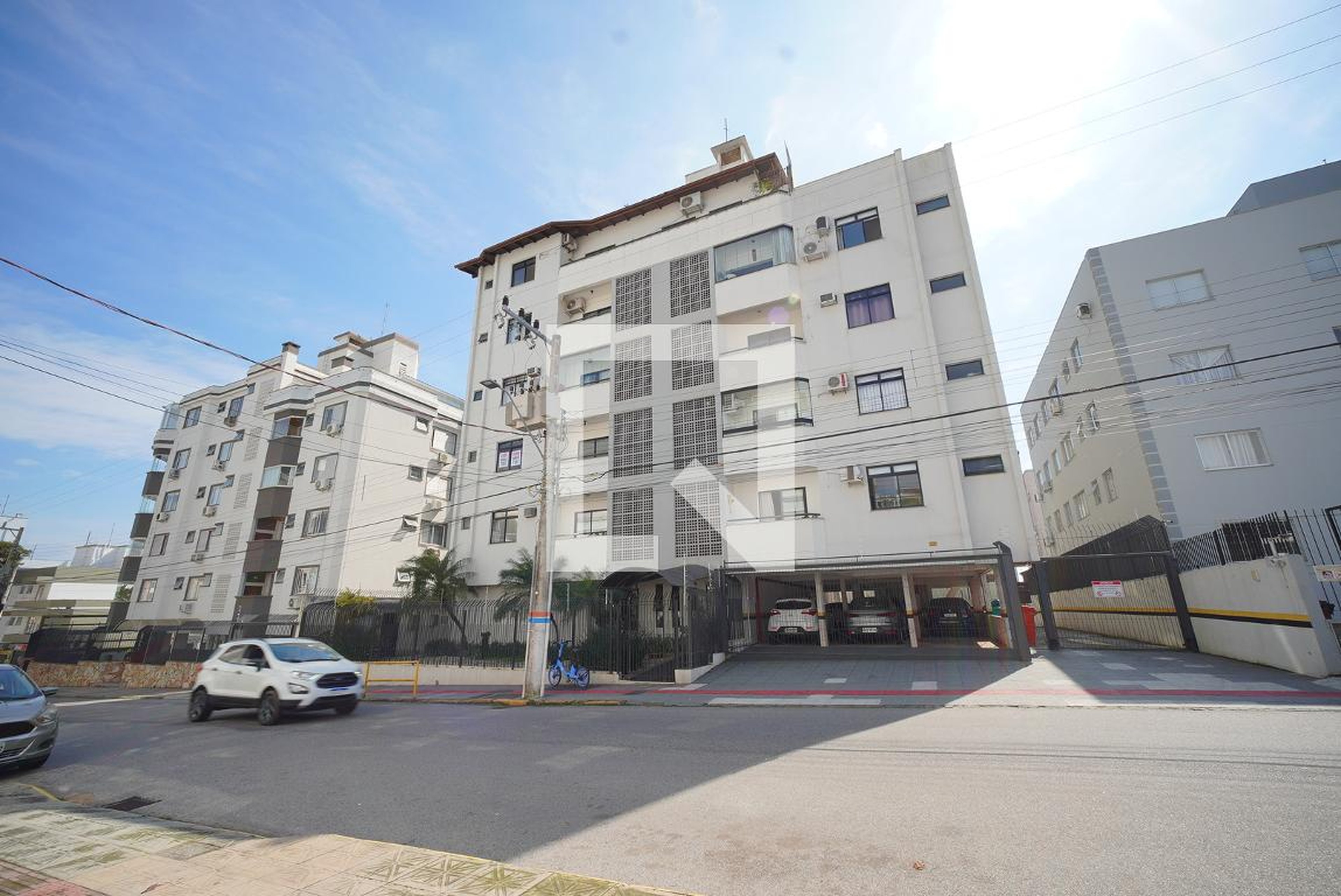 Fachada Condomínio em Rua Manoel Félix Cardoso, 102
