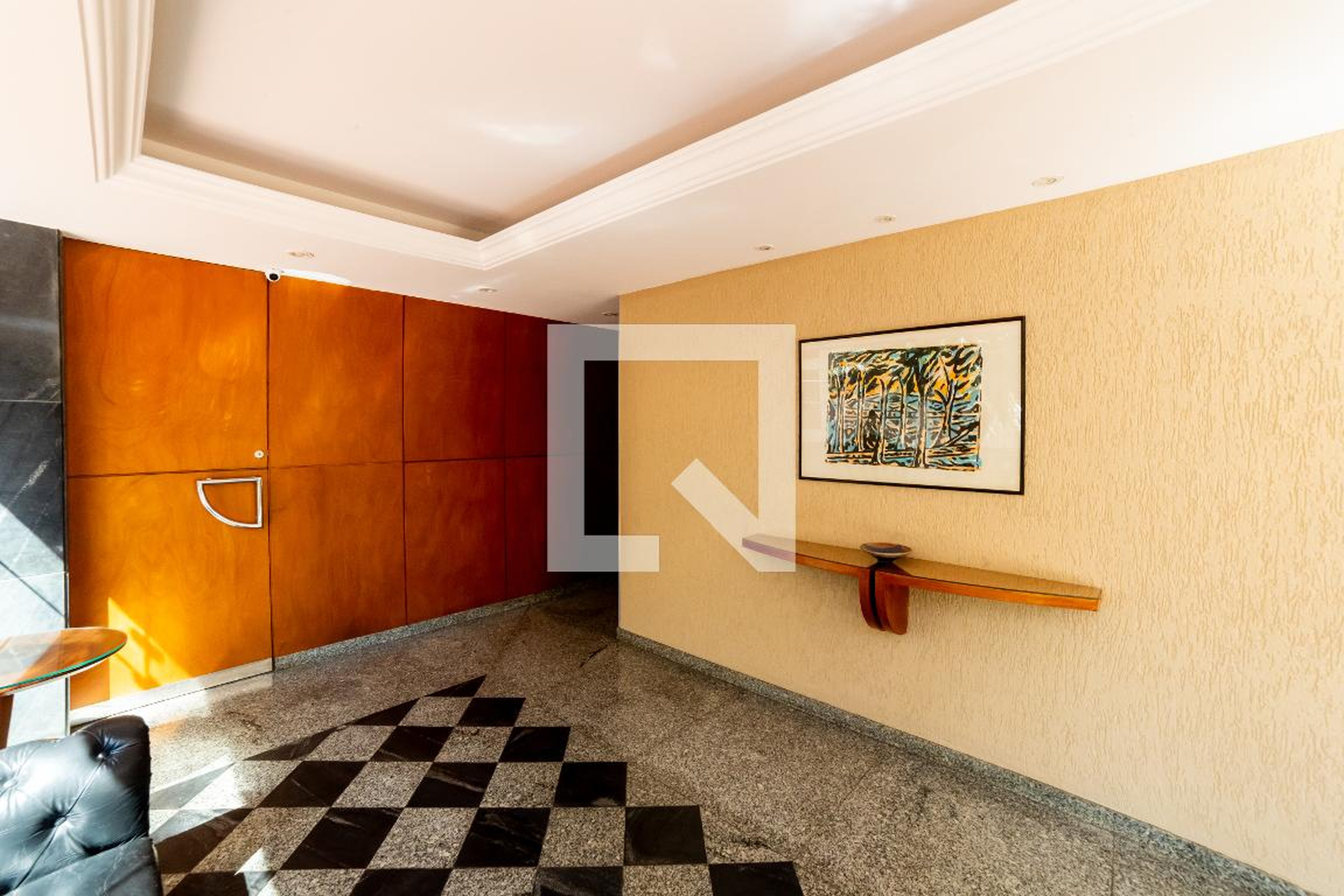 Hall de entrada Condomínio em Rua Muzambinho, 42