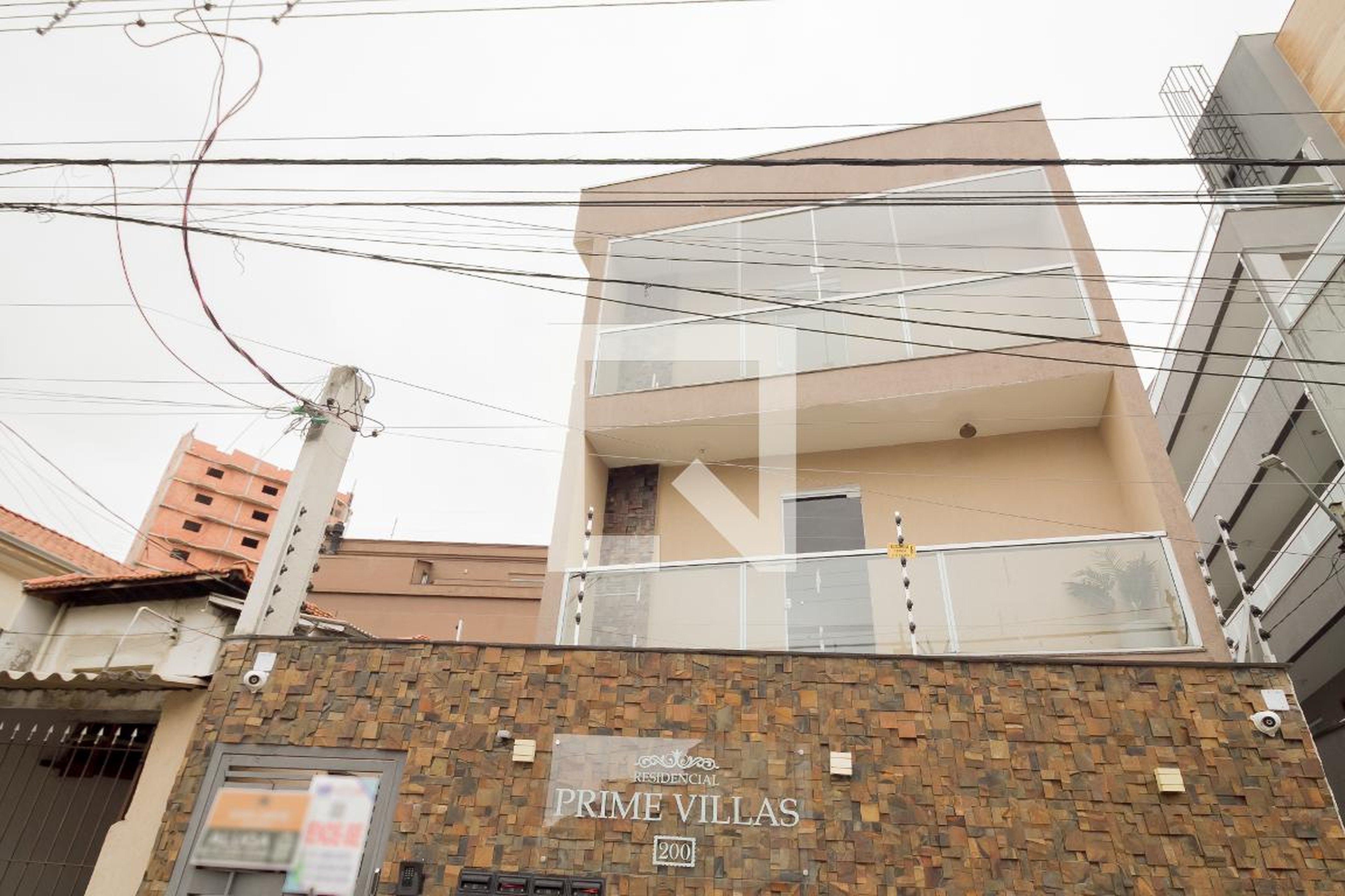 Fachada Residencial Pirme Villas