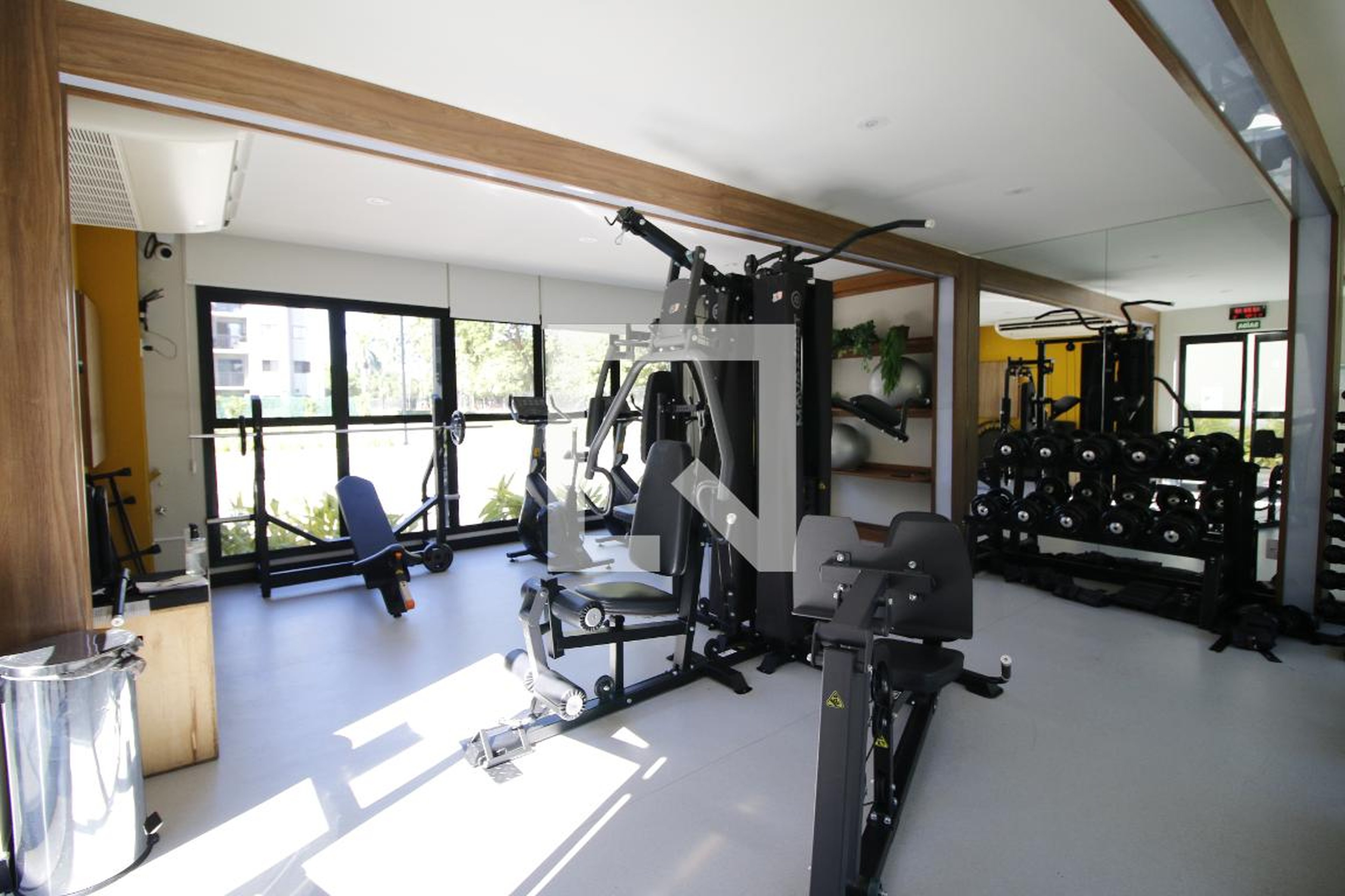 Academia - Living Parque Jardim Jasmim