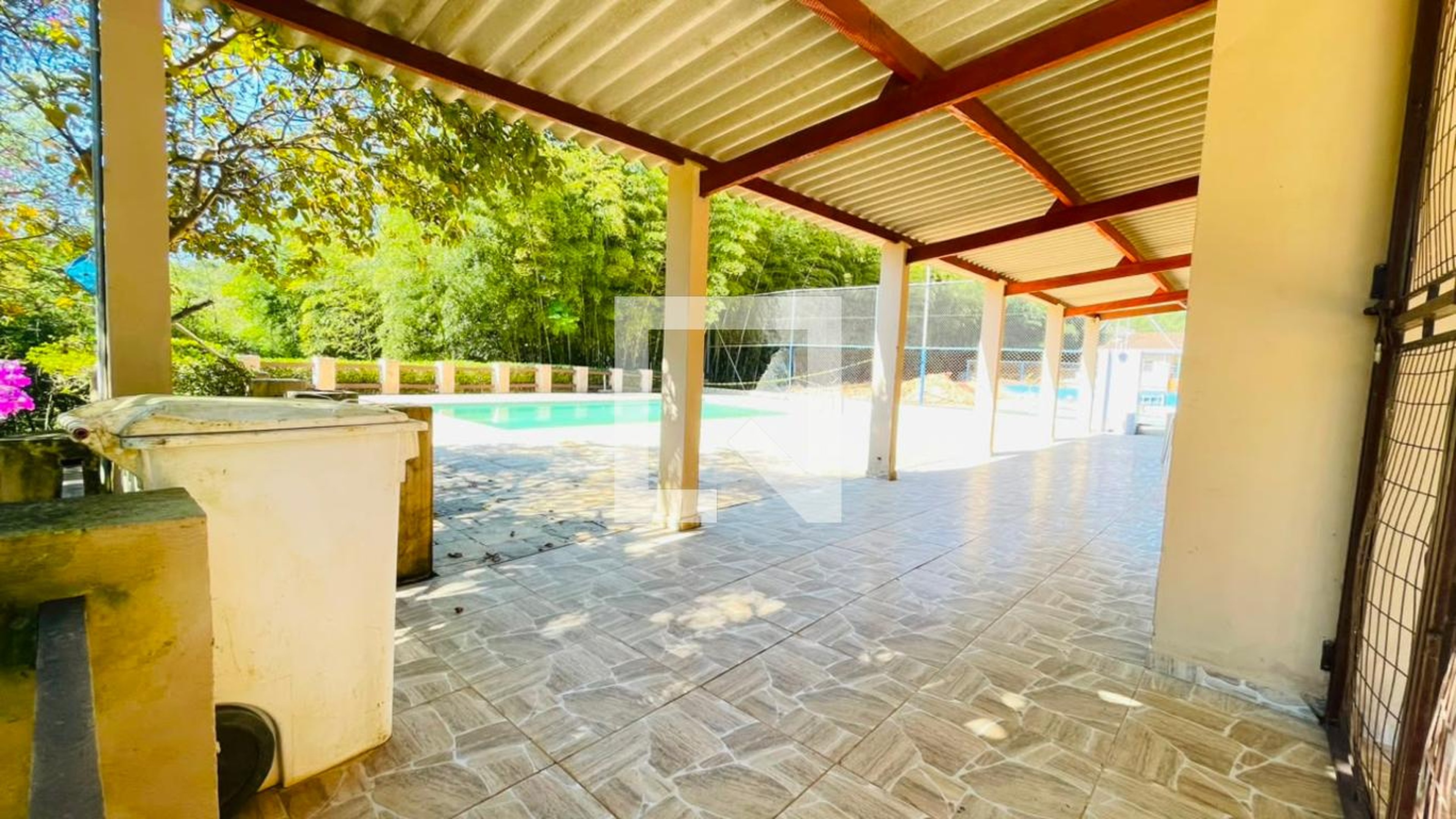 Piscina Condomínio em Rua Antônio da Silva Lisboa, 146