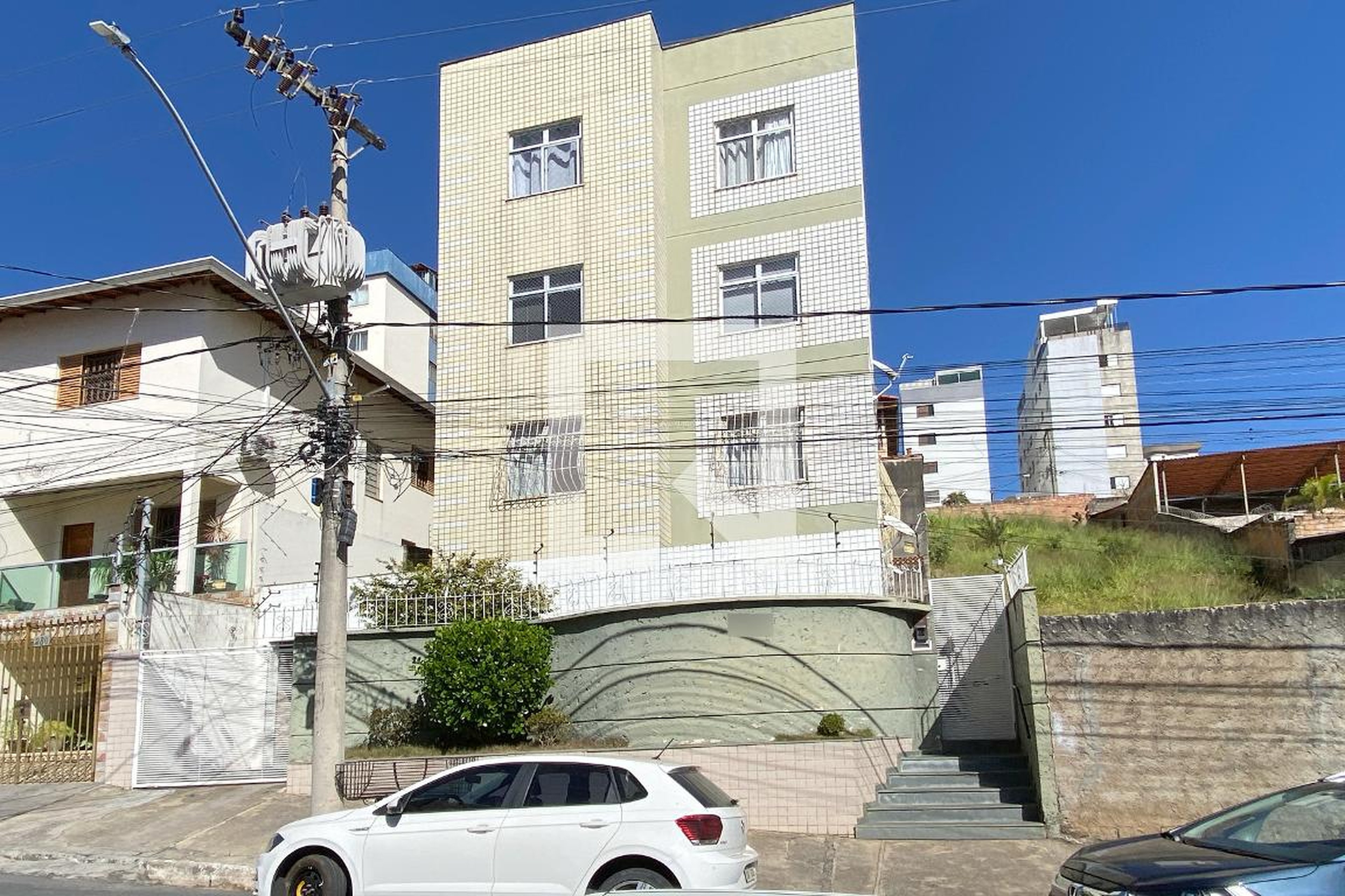 Fachada Condomínio em Rua Vênus, 268