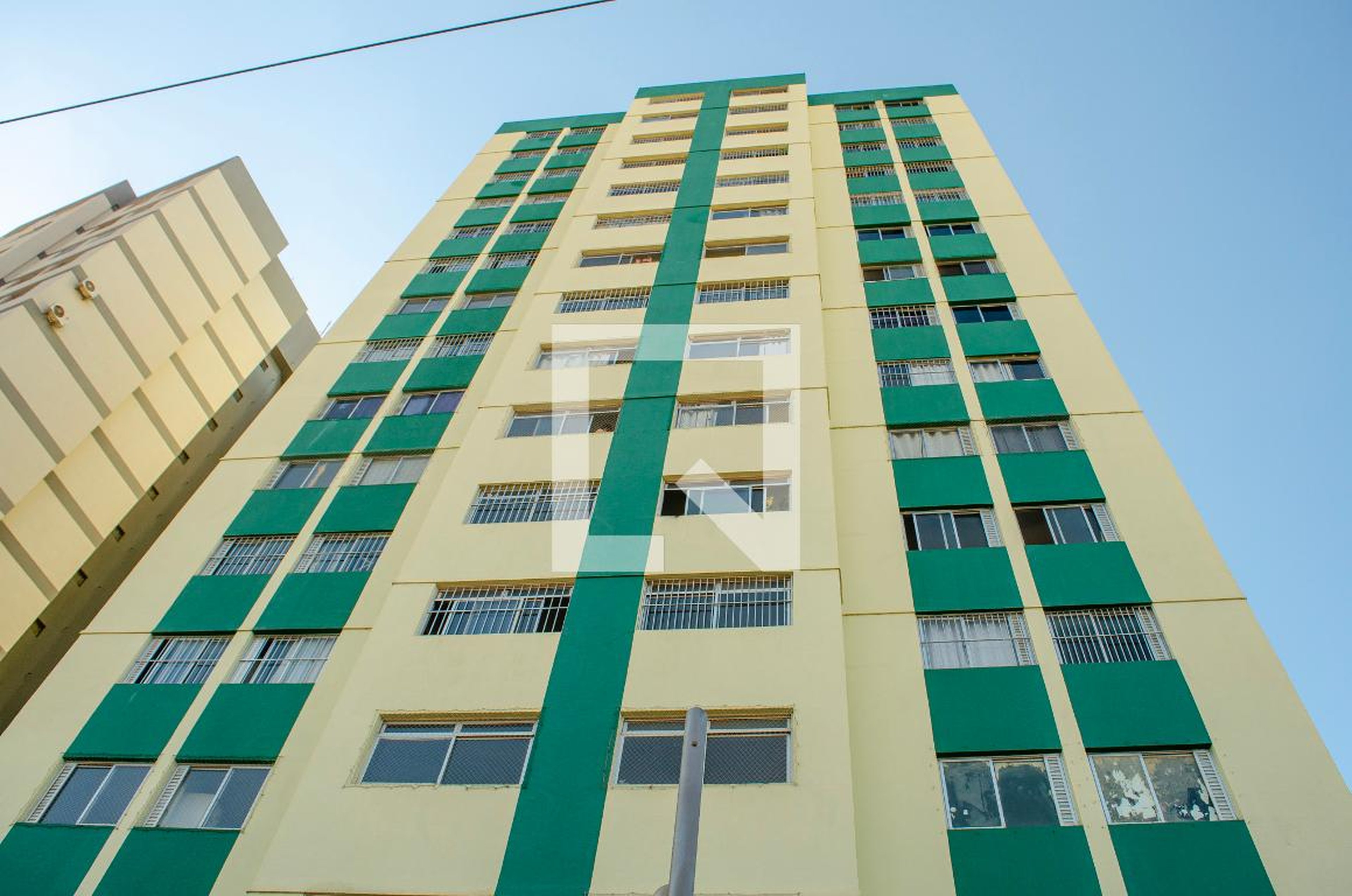 Fachada Condomínio em Avenida Independência, 90