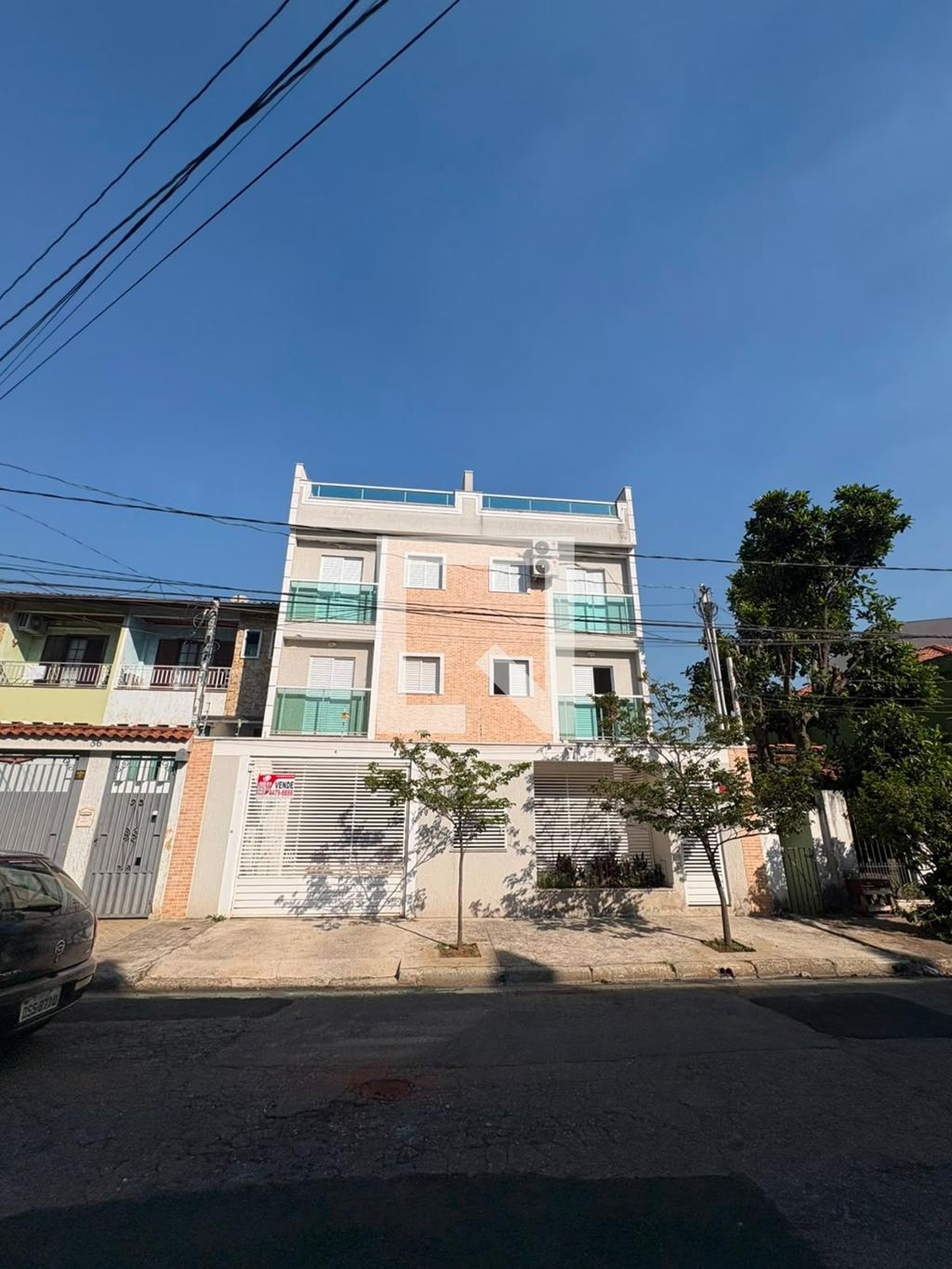 Fachada Condomínio em Rua Sofía, 66