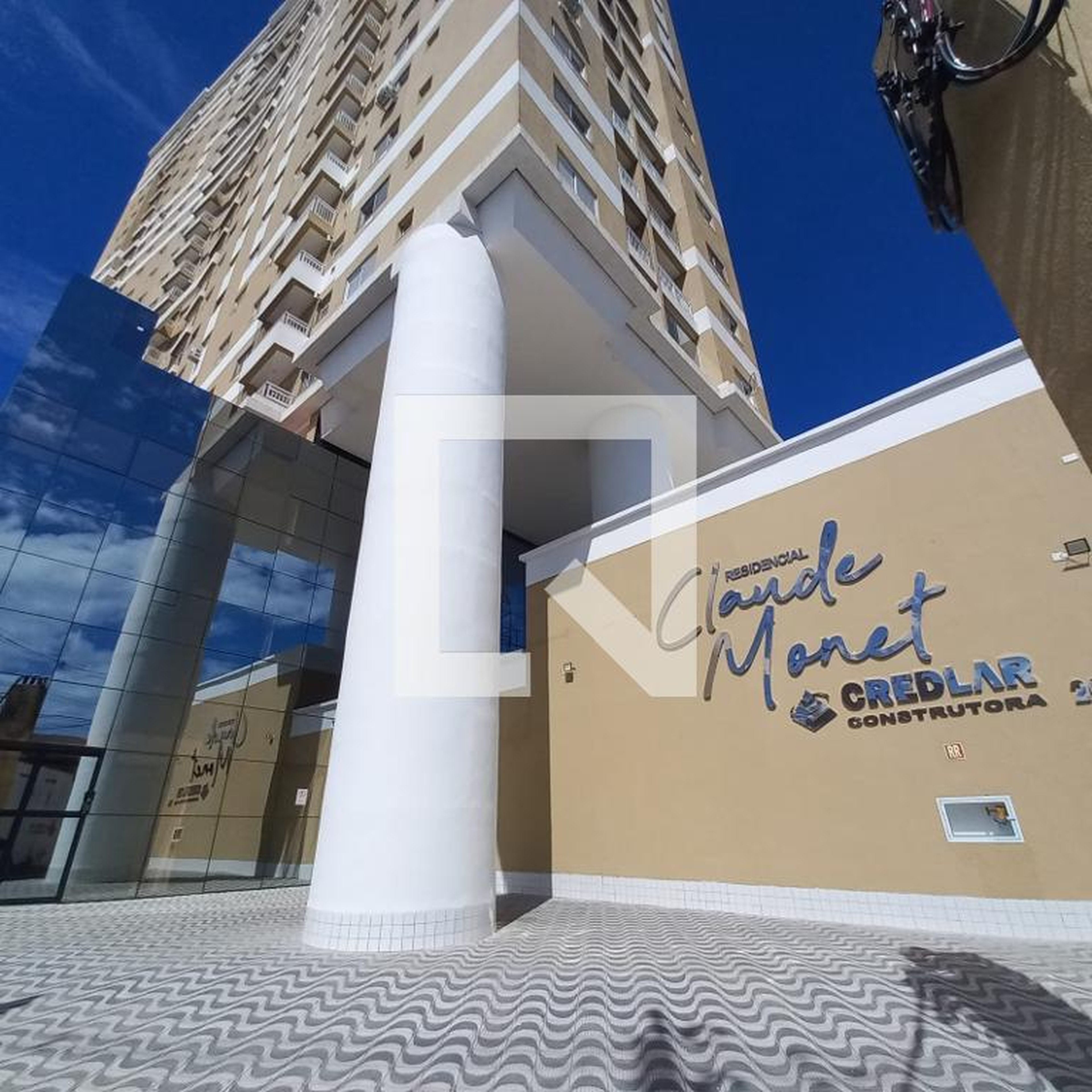 Fachada do Prédio Condomínio em Rua Coari, 25