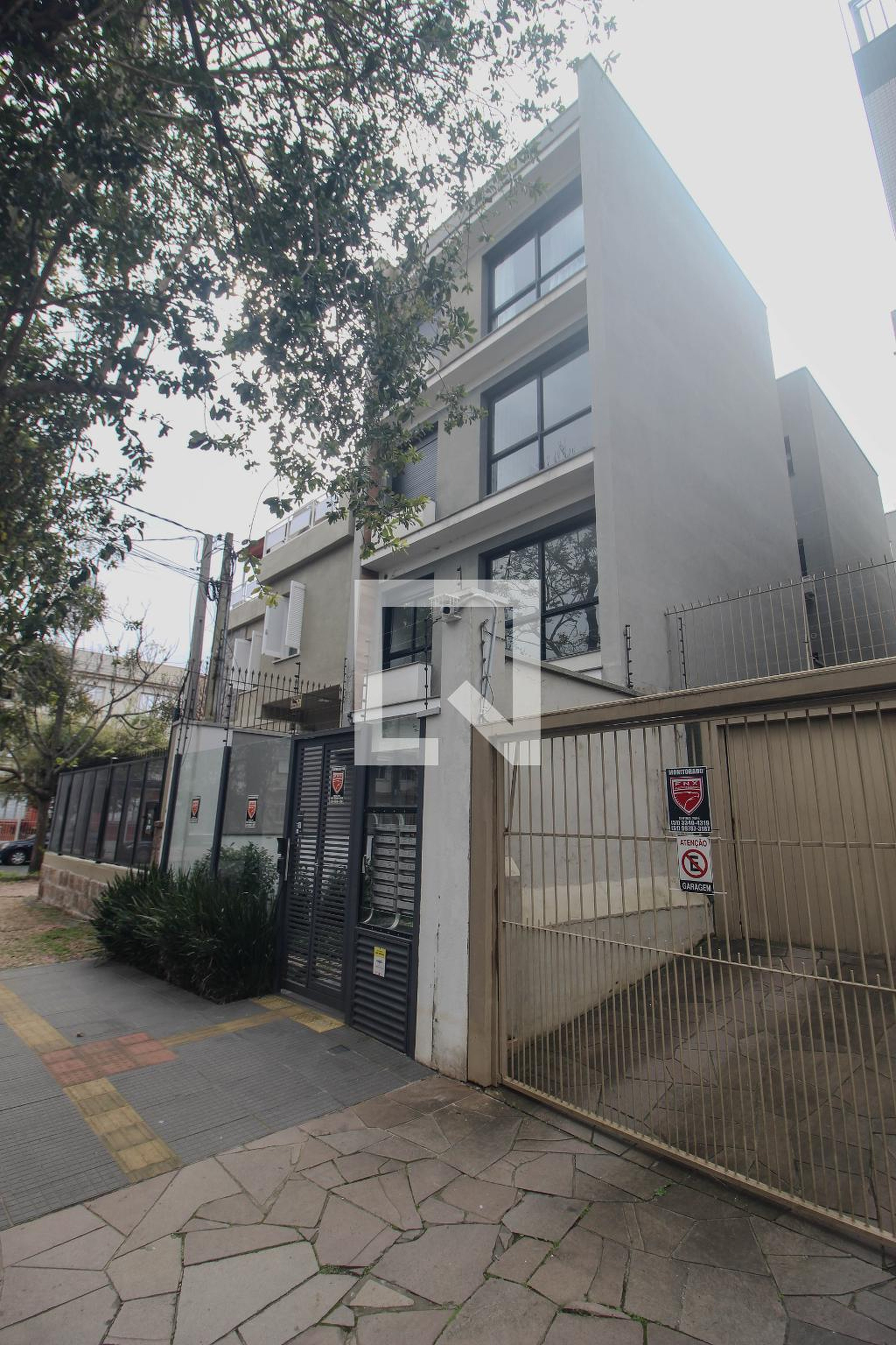 Fachada Condomínio em Rua Gonçalves Dias, 12