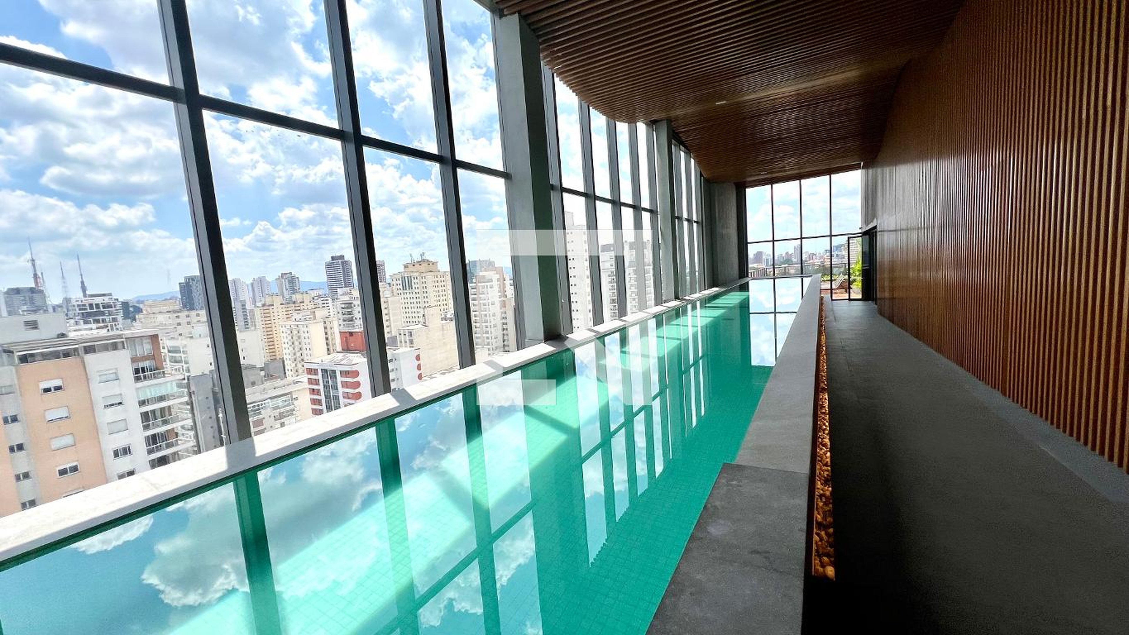 Piscina Coberta - Core HOME