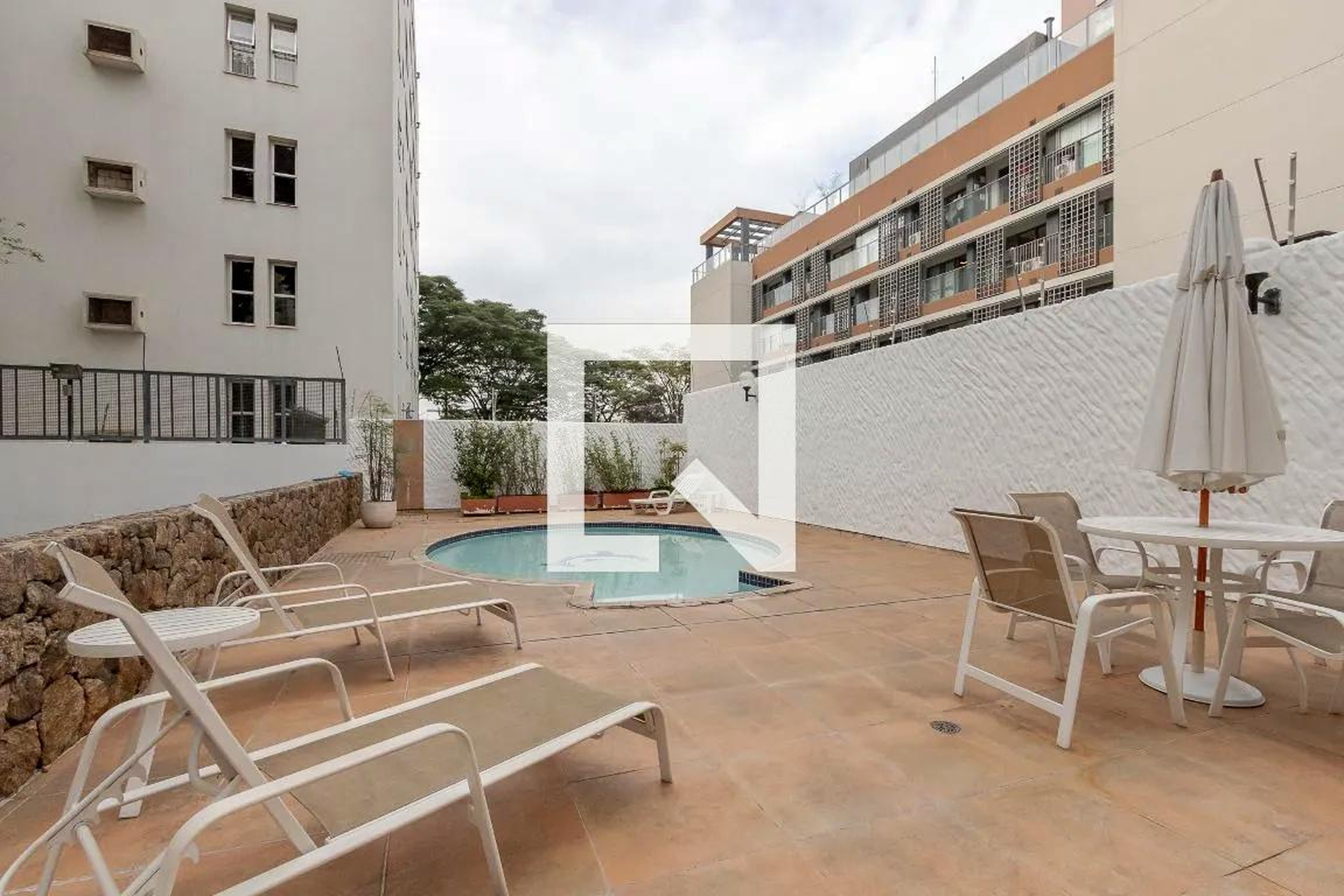 Piscina - Edifício Cote DAzur