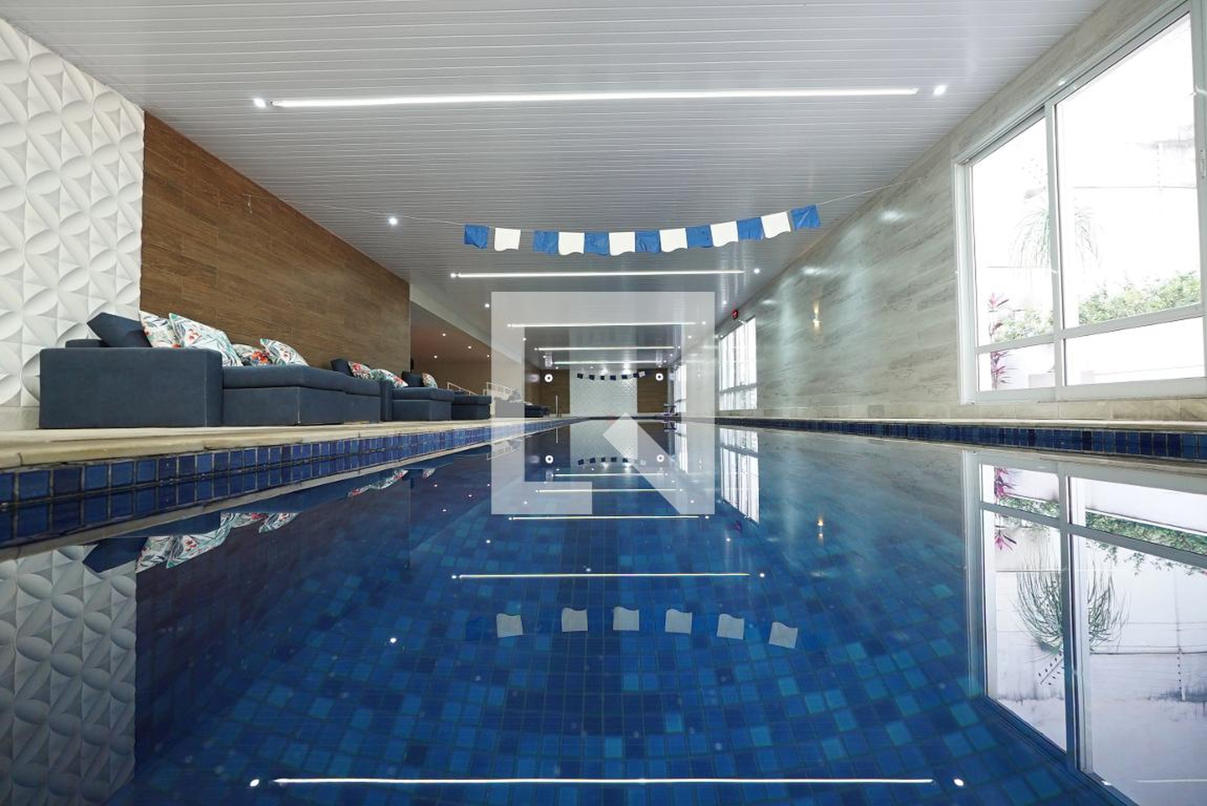 Piscina Coberta - Don Klabin