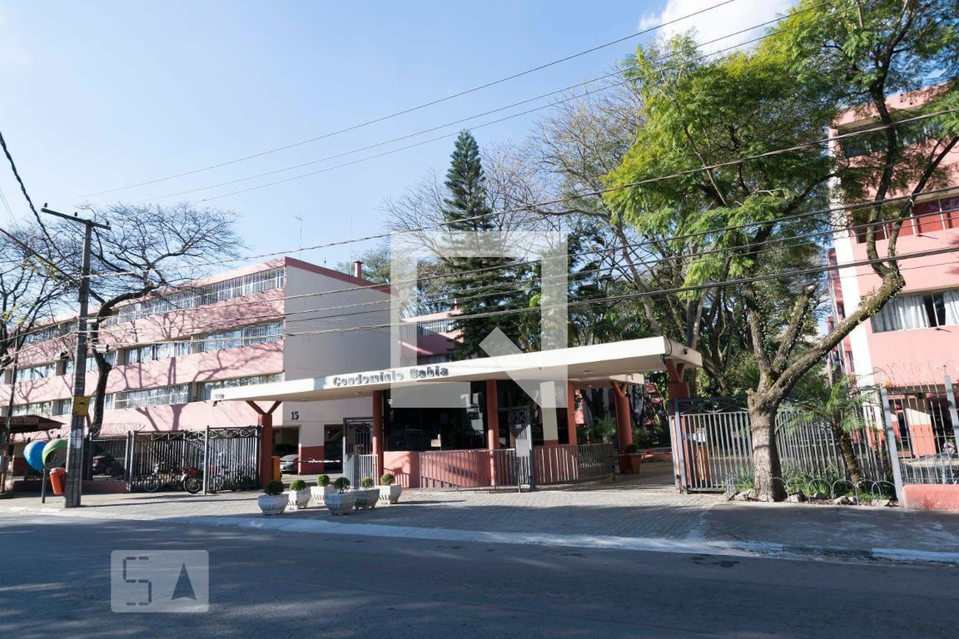 Fachada Condomínio em Avenida Odair Santanelli, 992