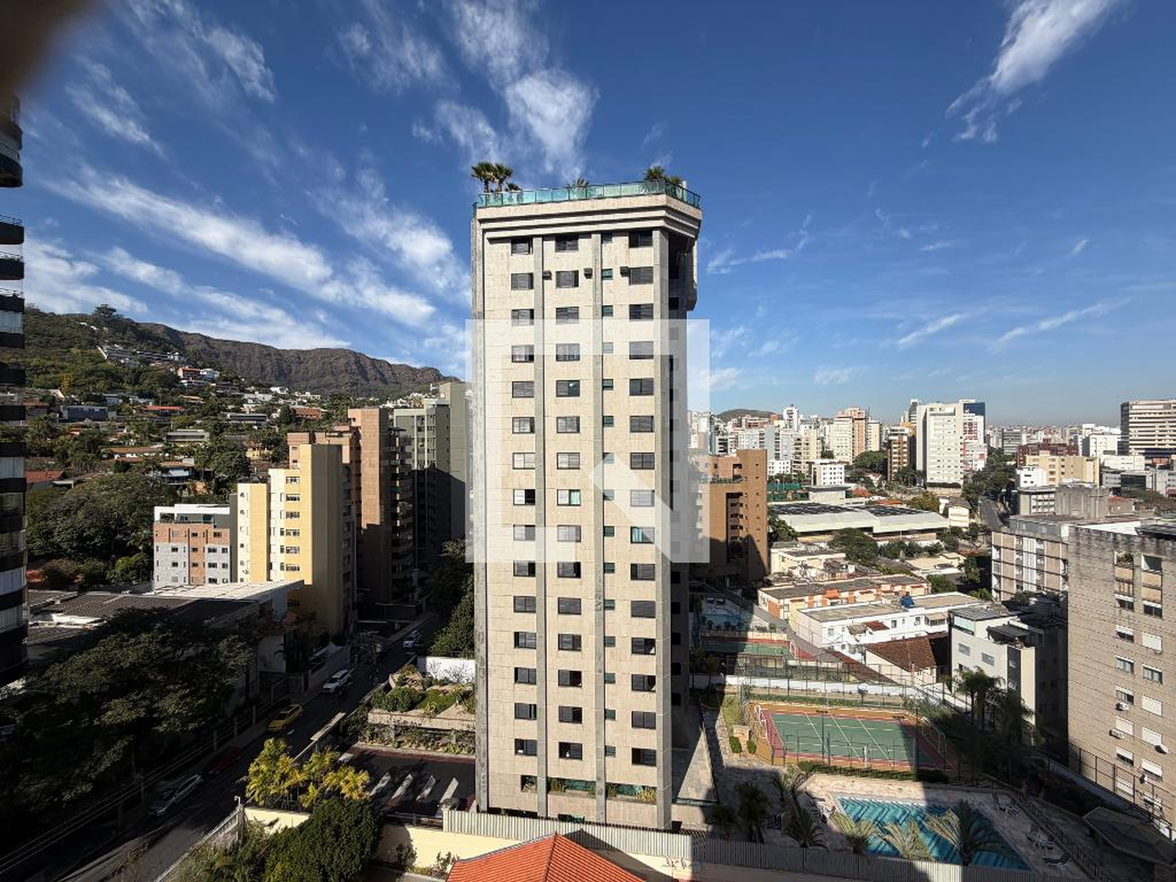 Fachada do Prédio Condomínio em Rua Caraça, 684