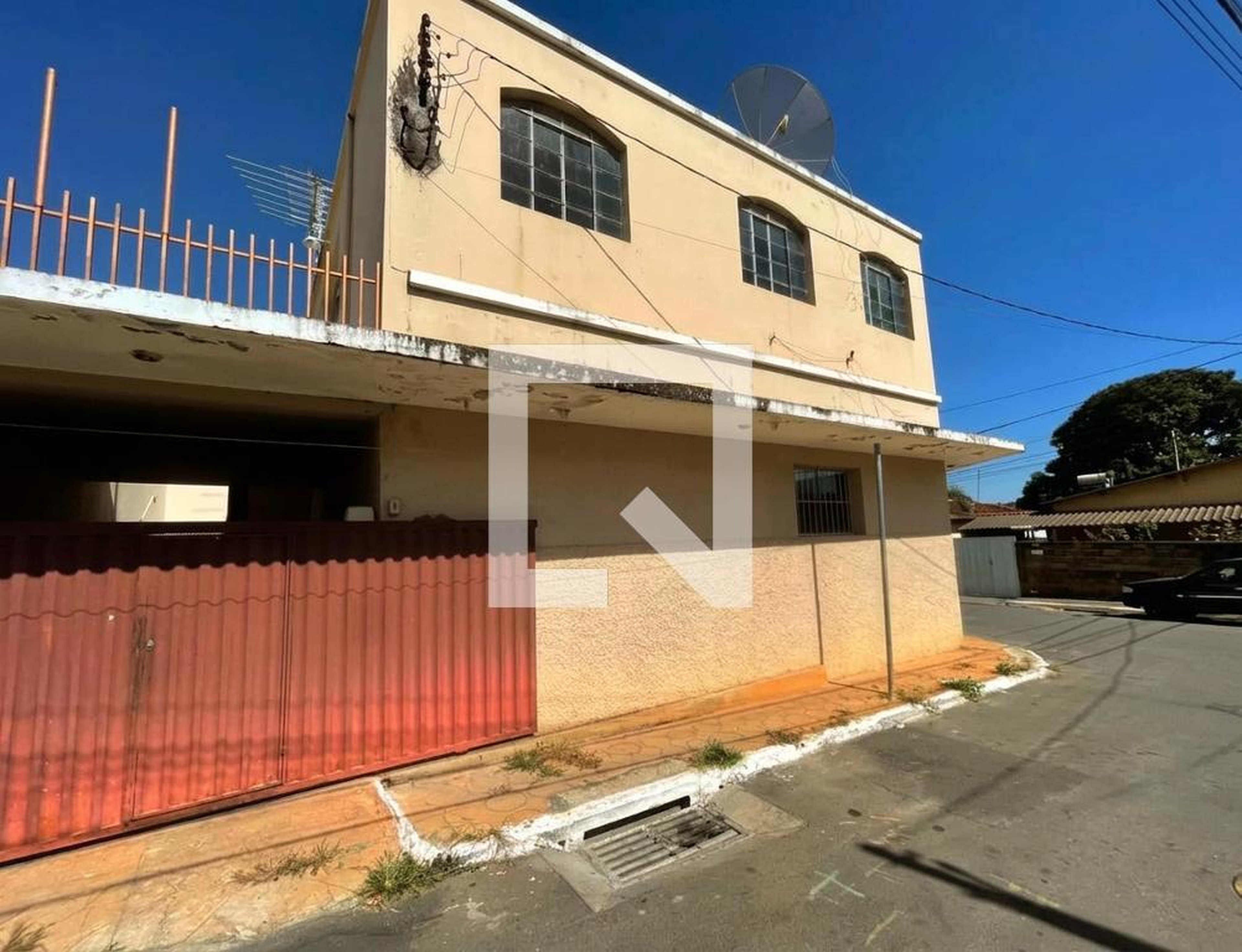 Fachada Condomínio em Rua Santos Dumont, 266