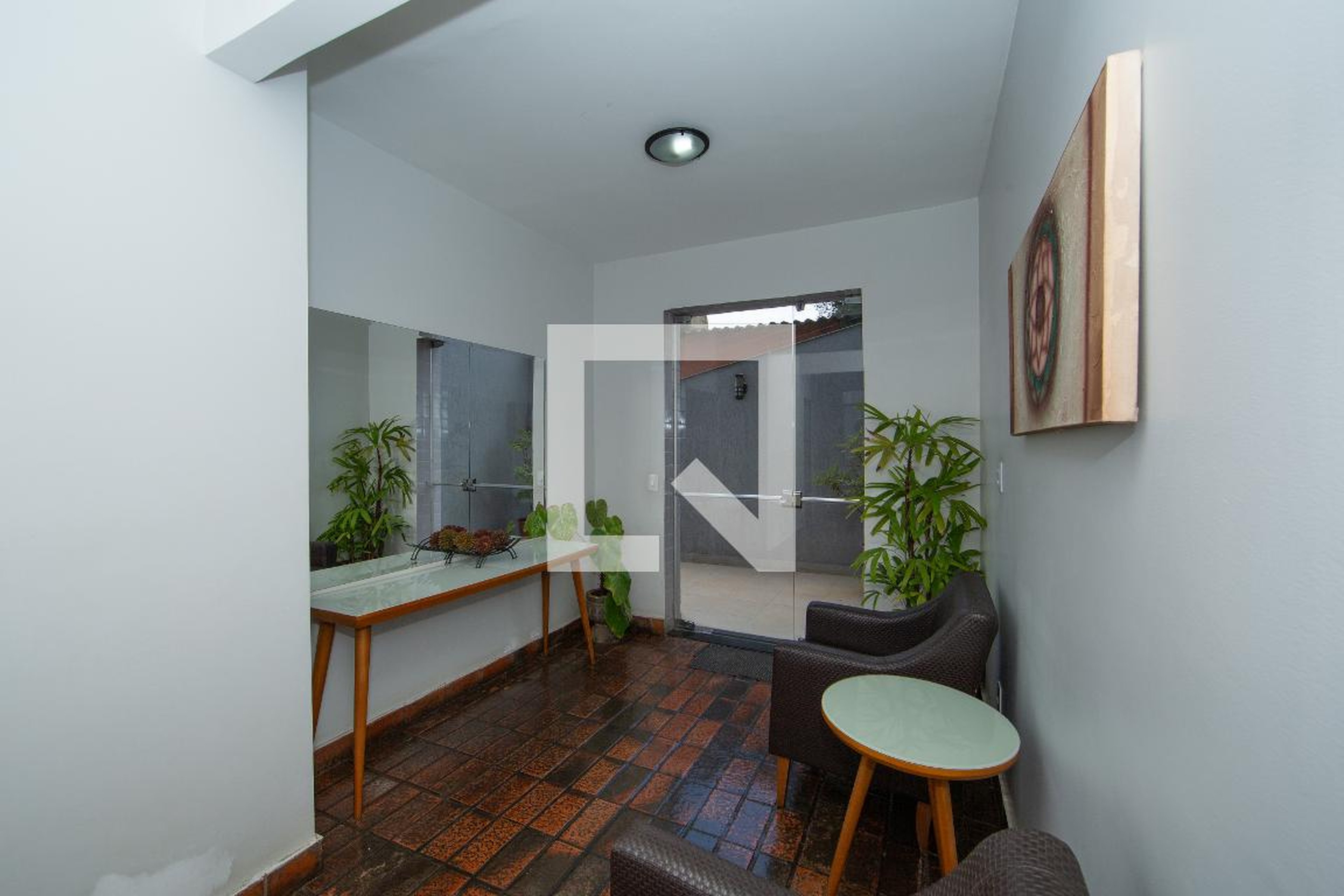 HALL Condomínio em Rua Domingos Rocha, 753