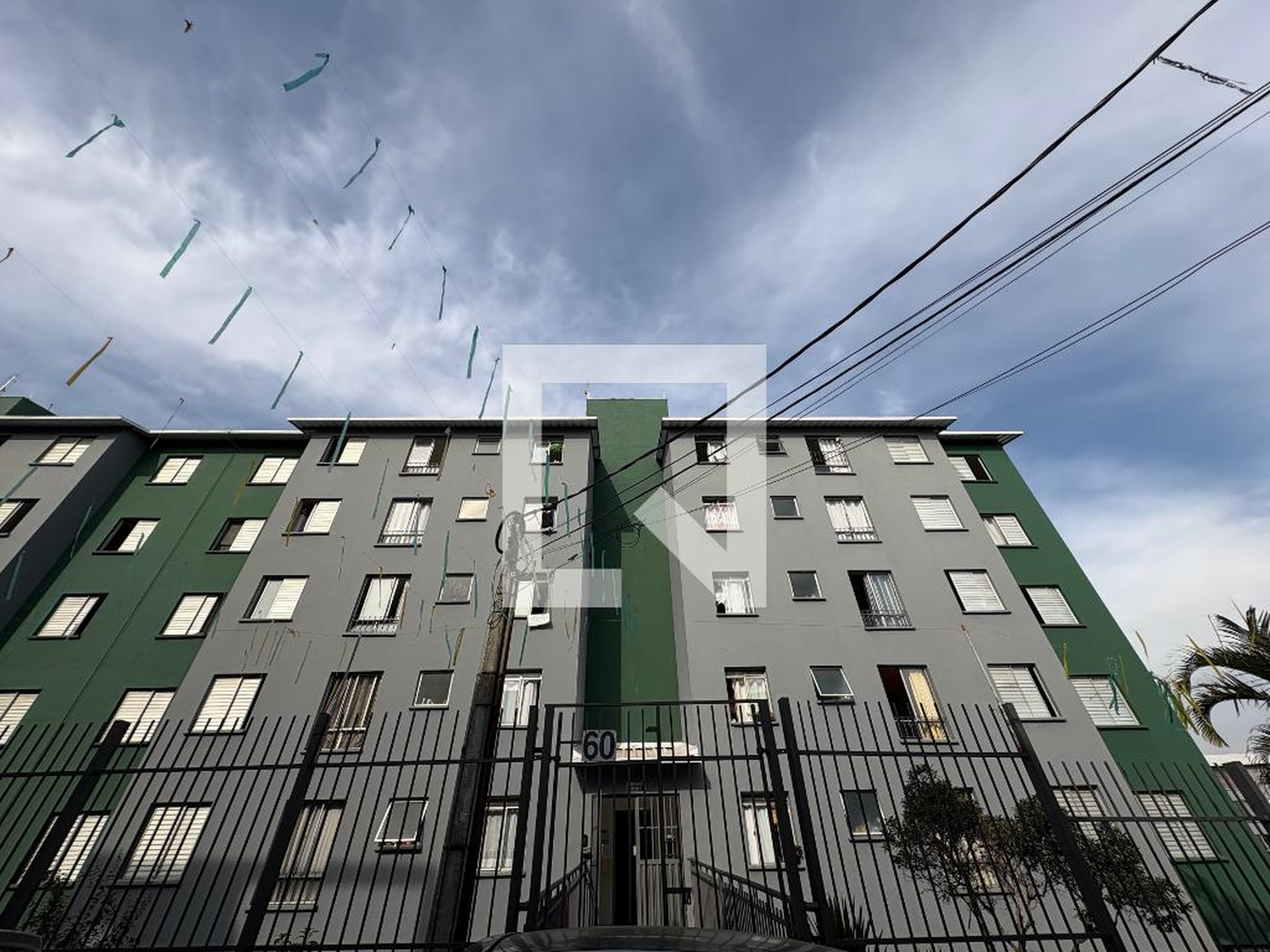 Fachada Condomínio em Rua Doutor Luís de Simoni, 60