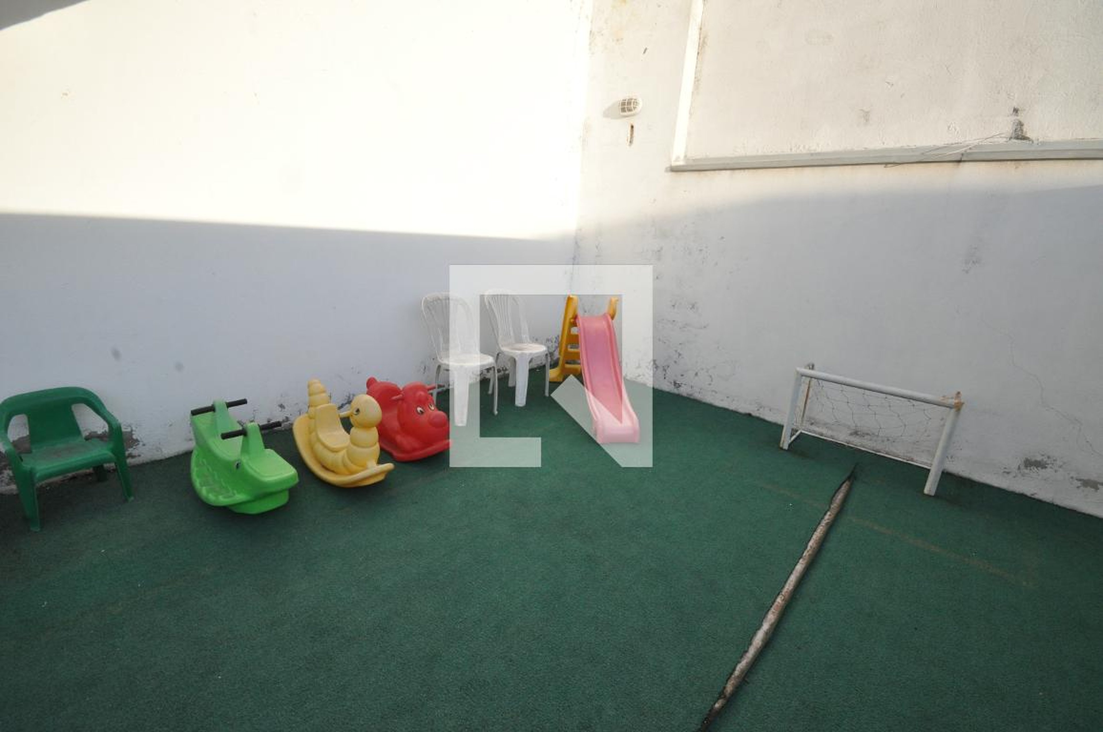 Espaço kids - Residencial muro alto