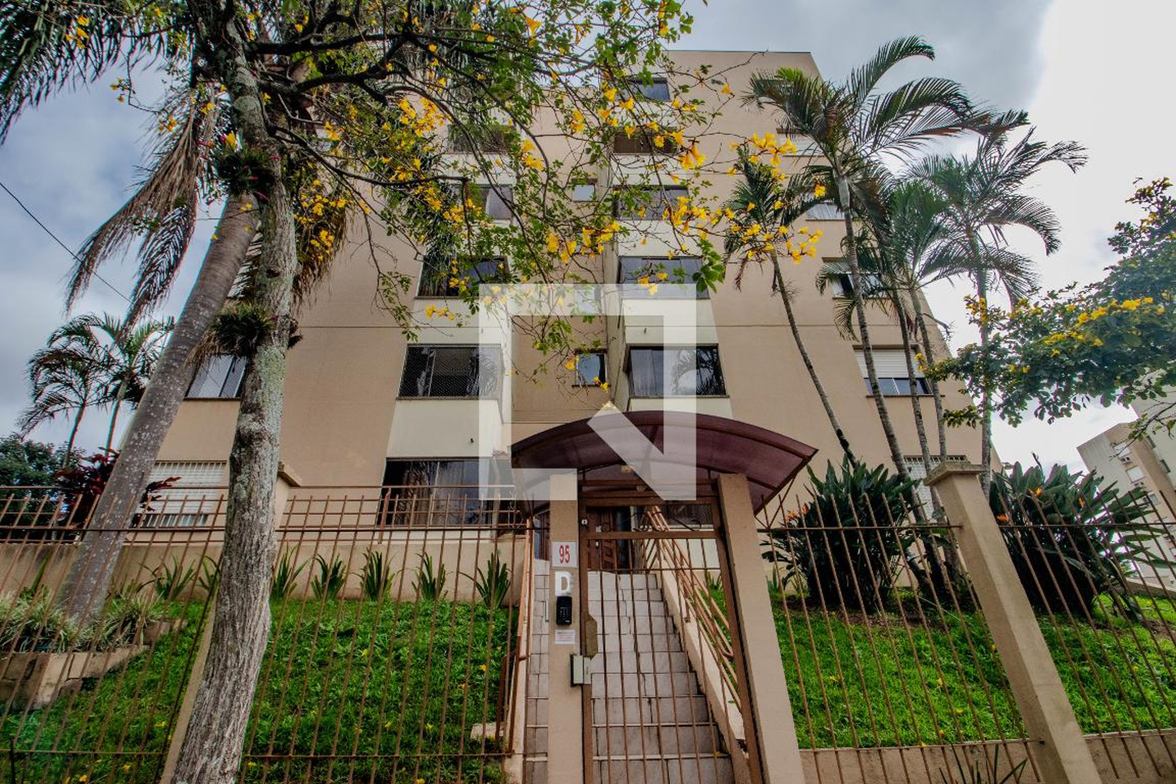Fachada Condomínio Parque Residencial Malcon